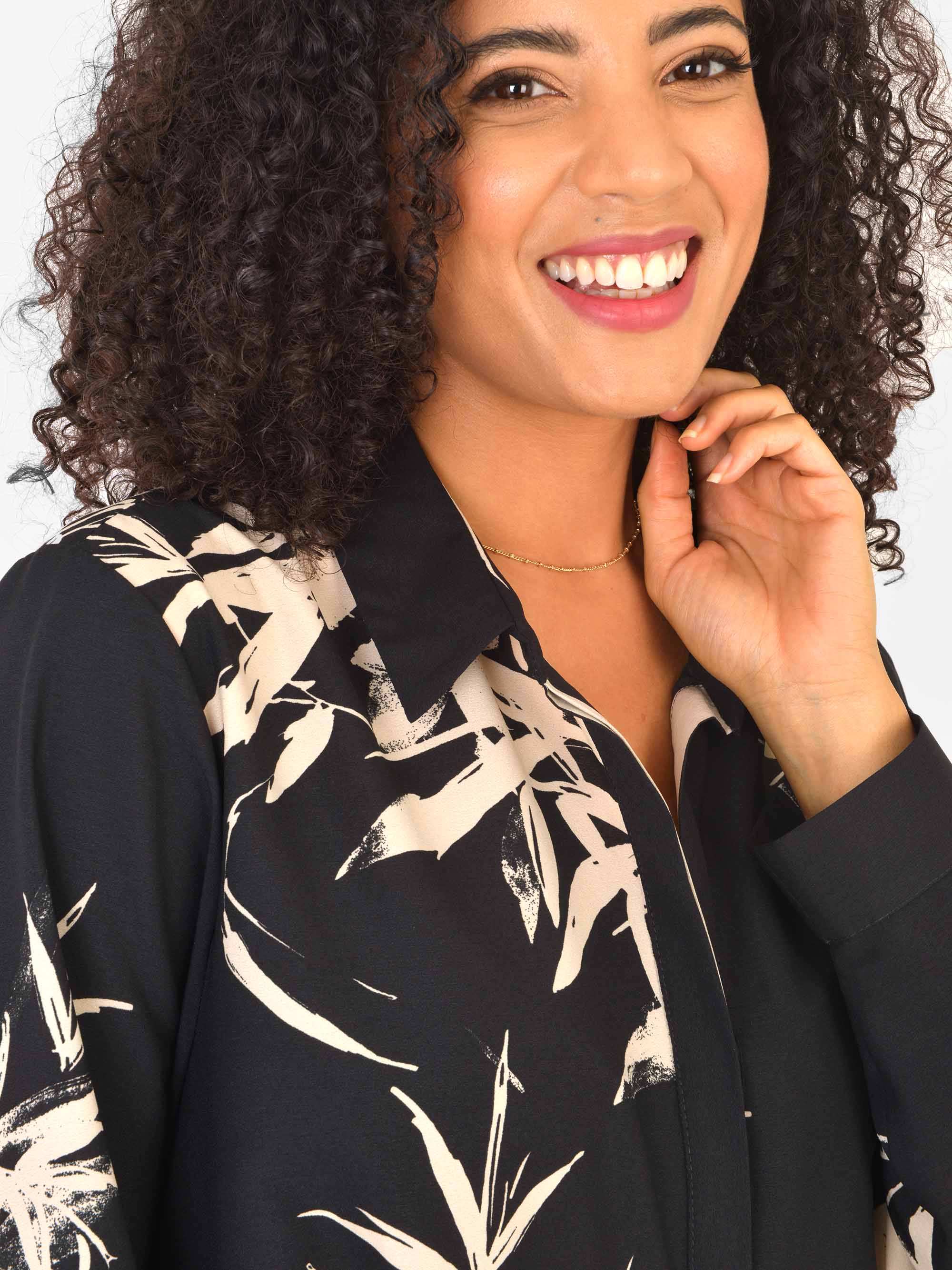 Abstract Border Print Shirt - Image 2