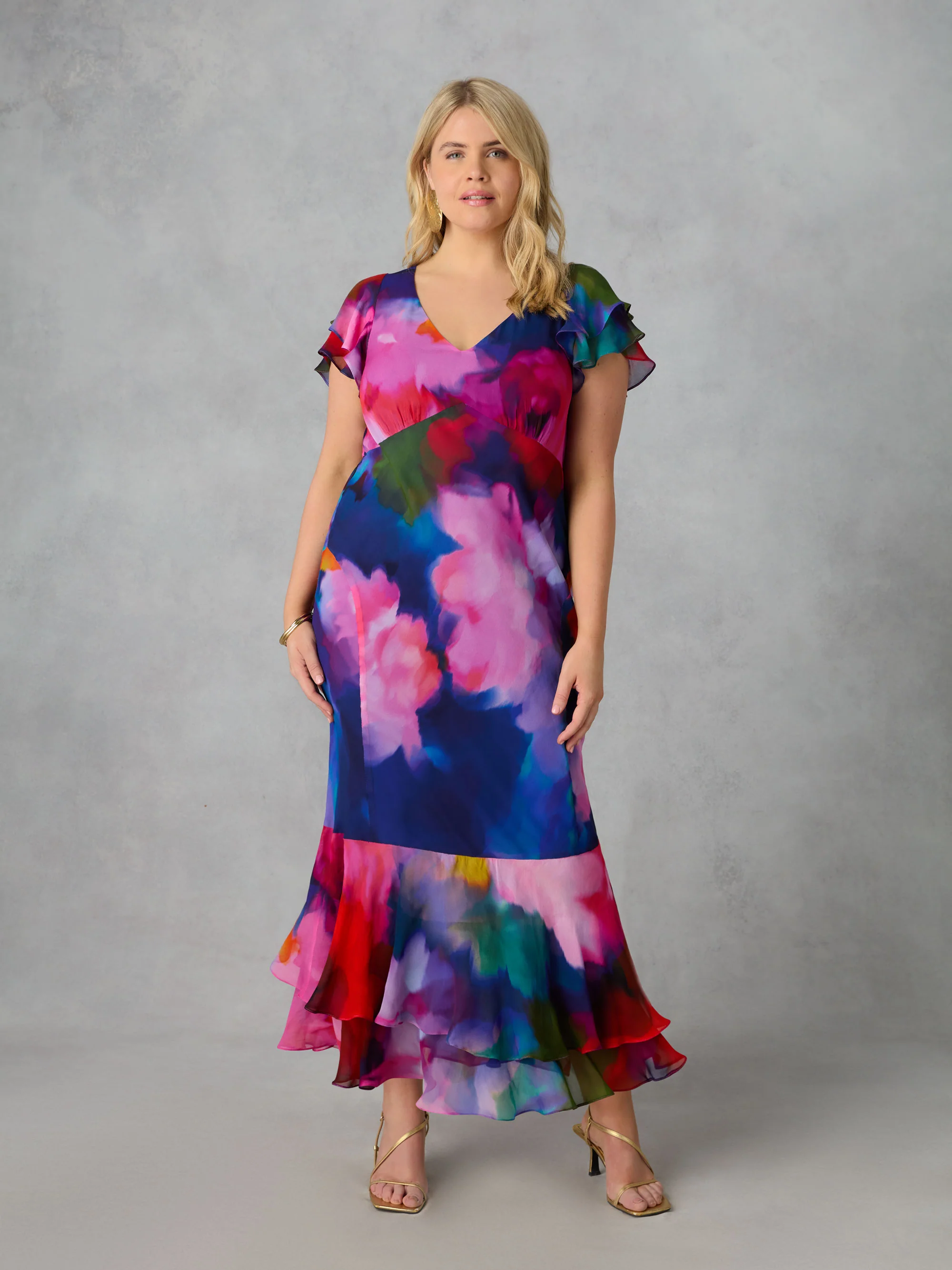 Abstract Floral Ruffle Shoulder Maxi Dress - Image 3
