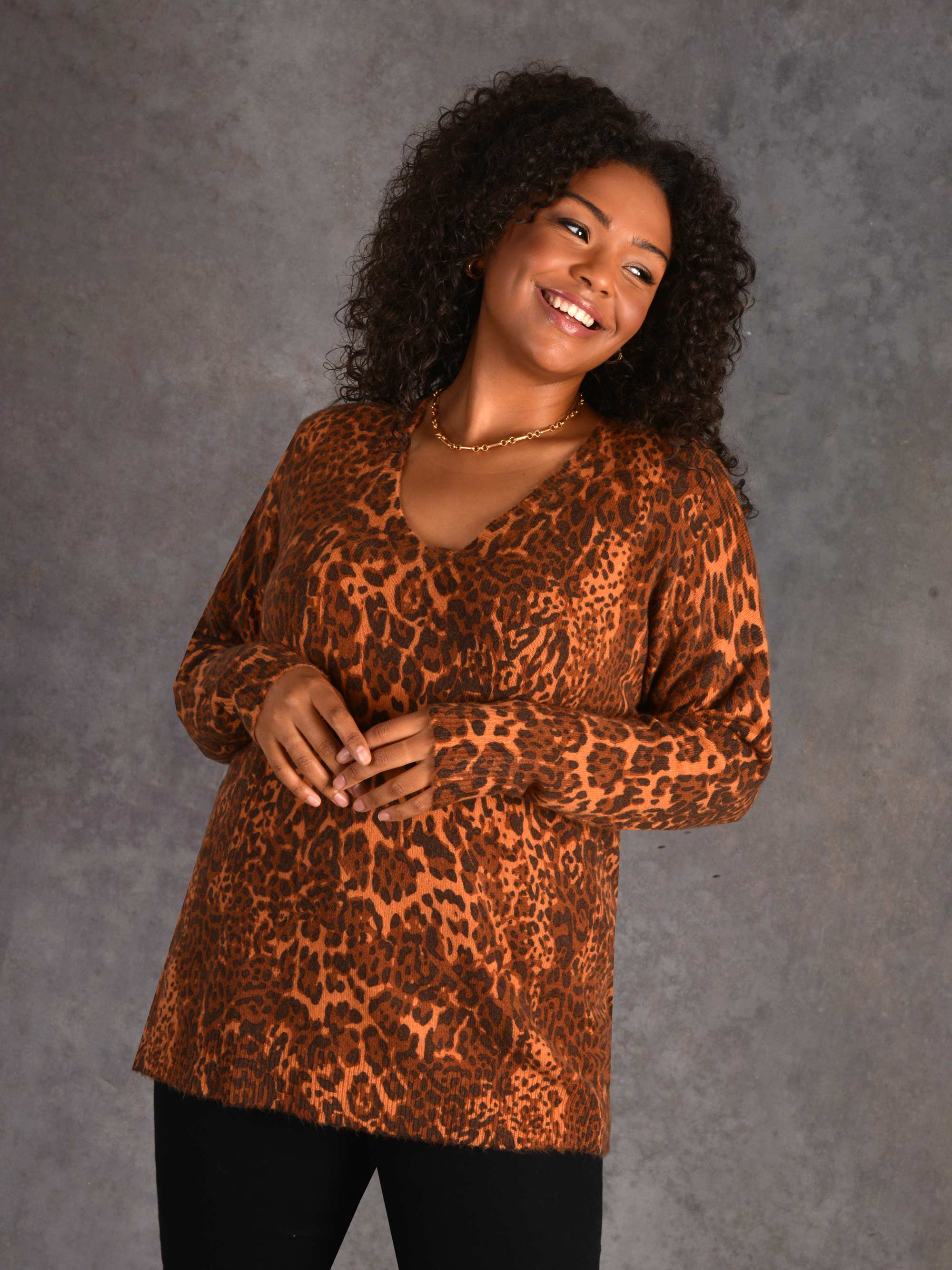 Animal Print Relaxed V-Neck Knitted Jumper - Image 2