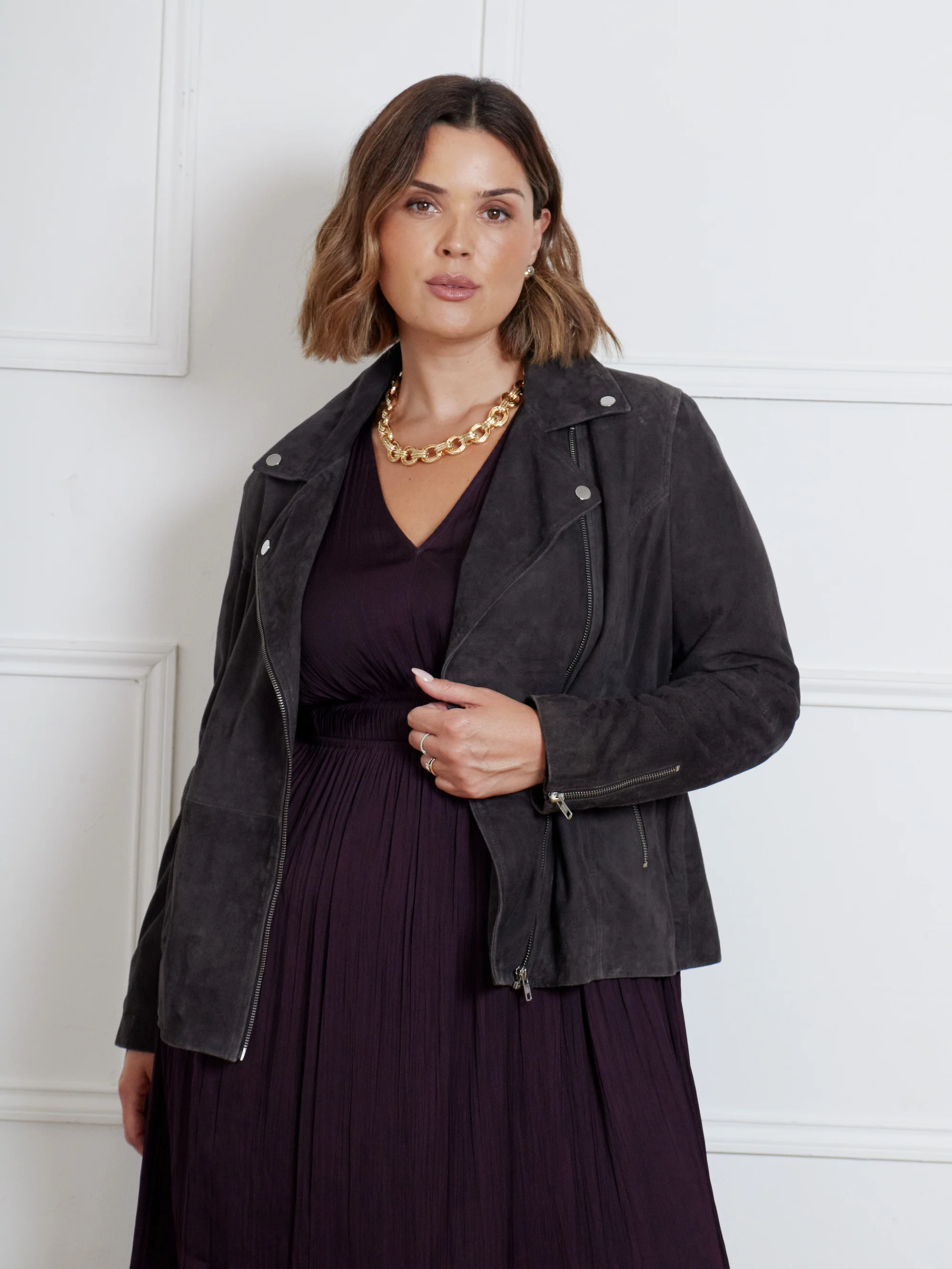 Aubergine Pleated Midi Dress - Image 2