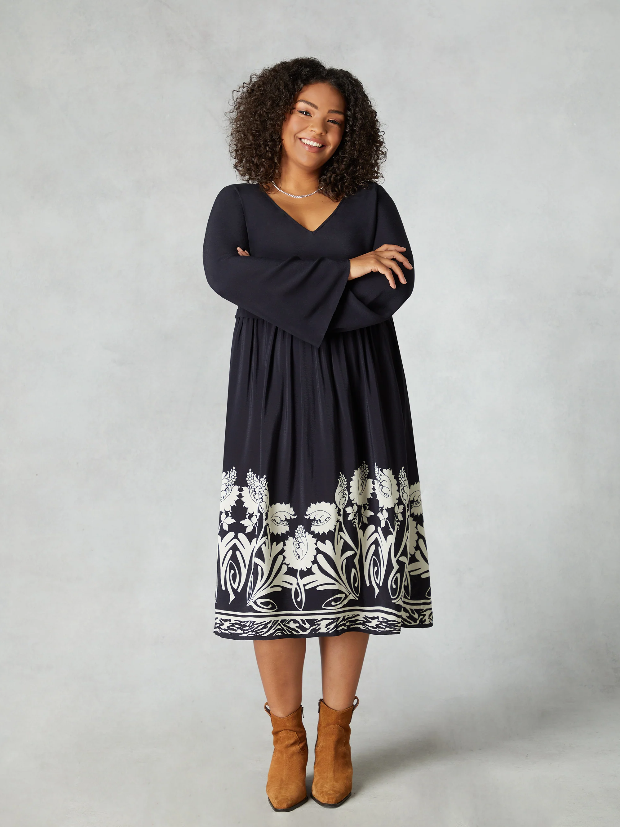 Black Border Print V-Neck Dress - Image 3