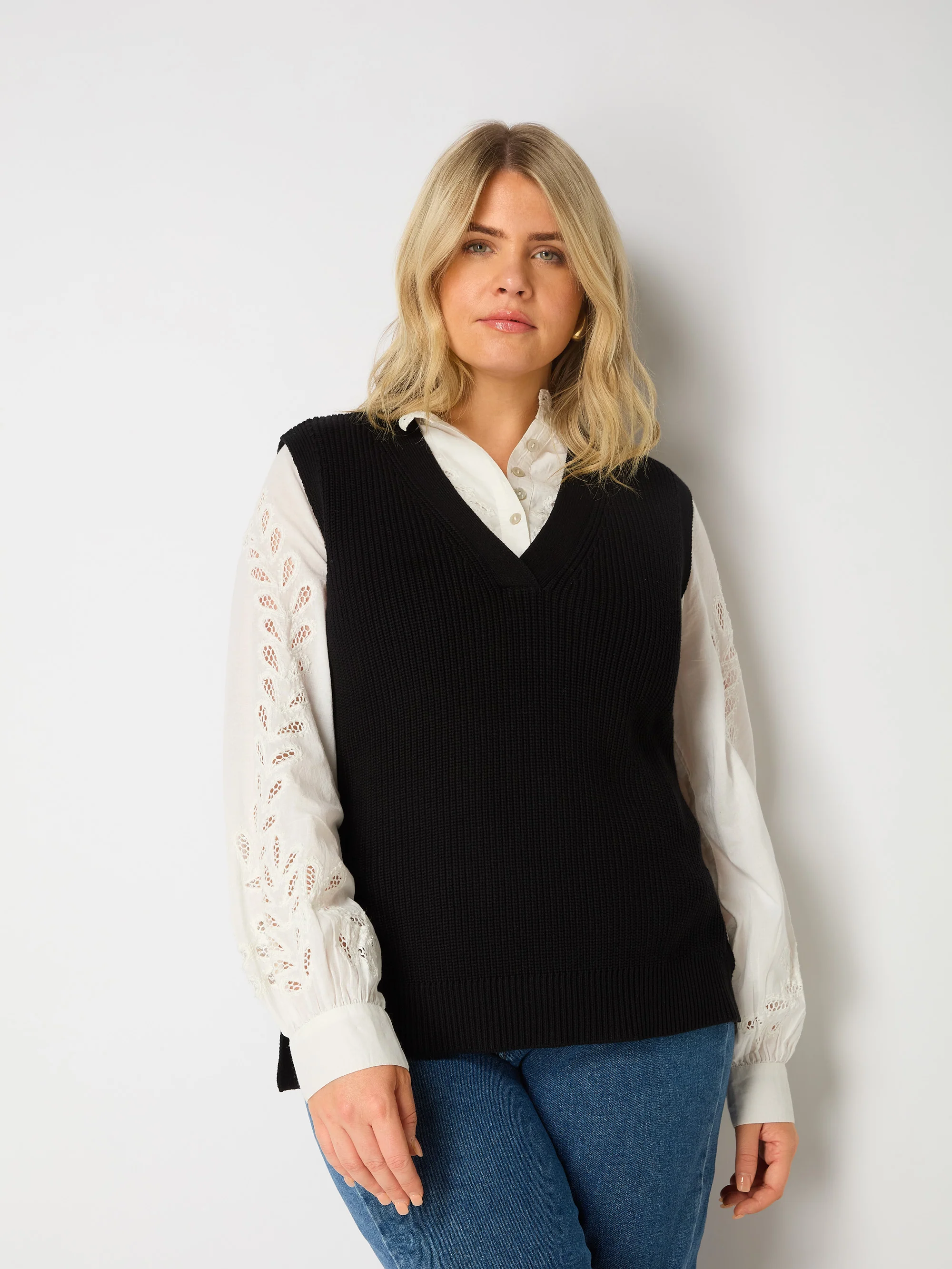 Black Button Side Knitted Vest - Image 5