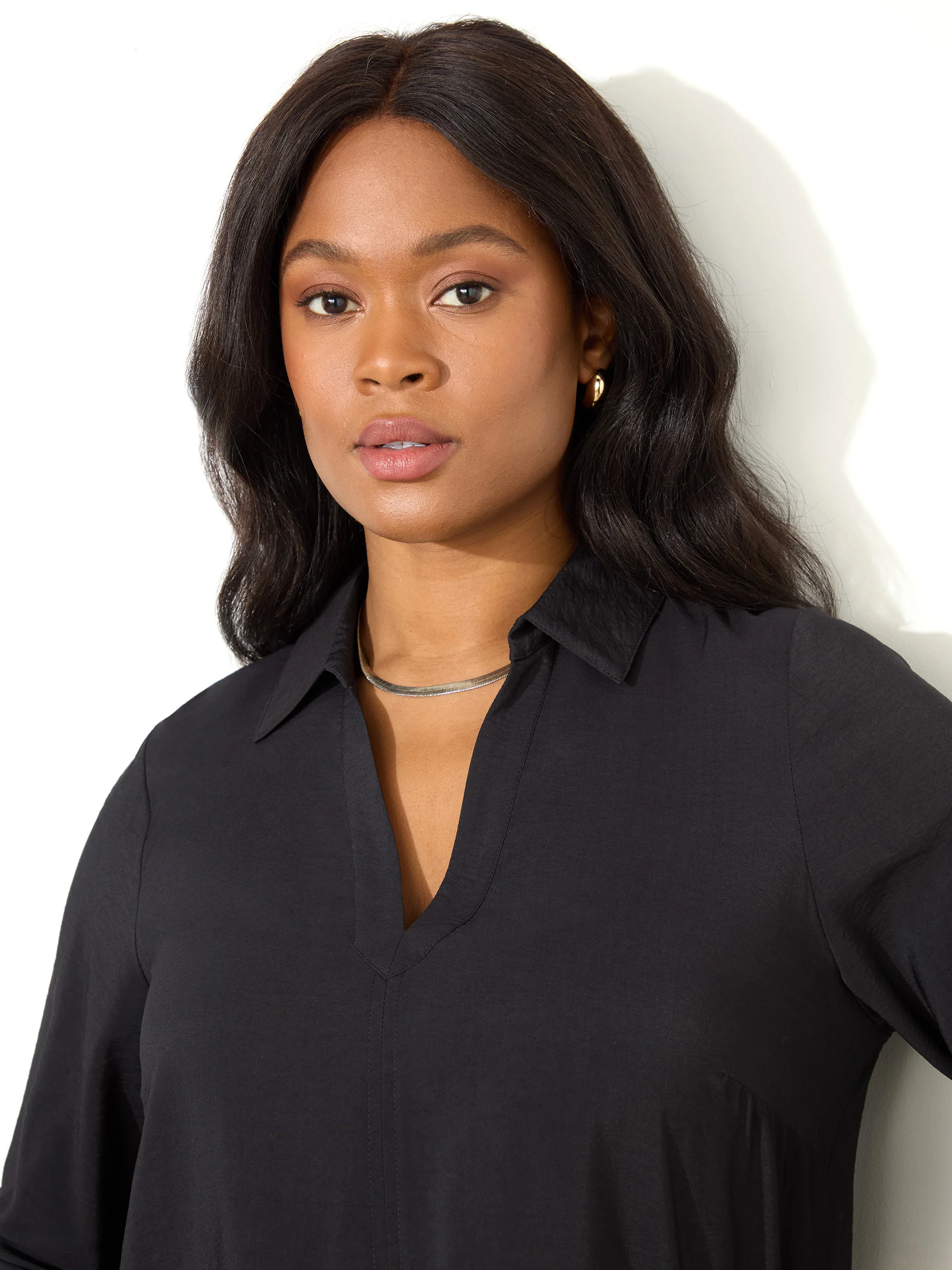 Black Collared Midaxi Dress With Notch Sleeves - Image 2