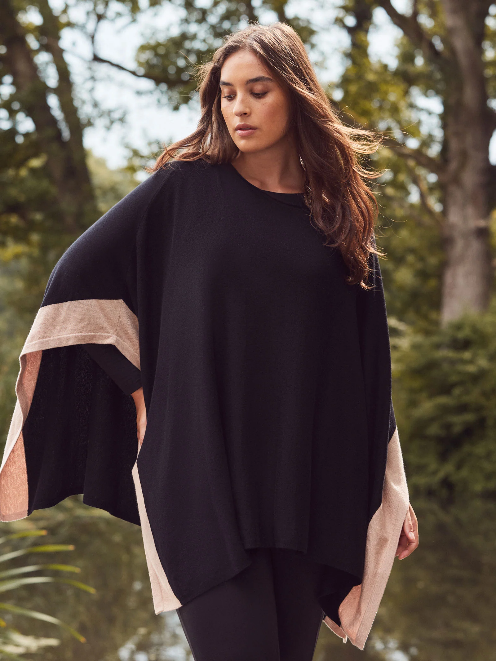 Black & Stone Colour Block Knit Poncho - Image 5