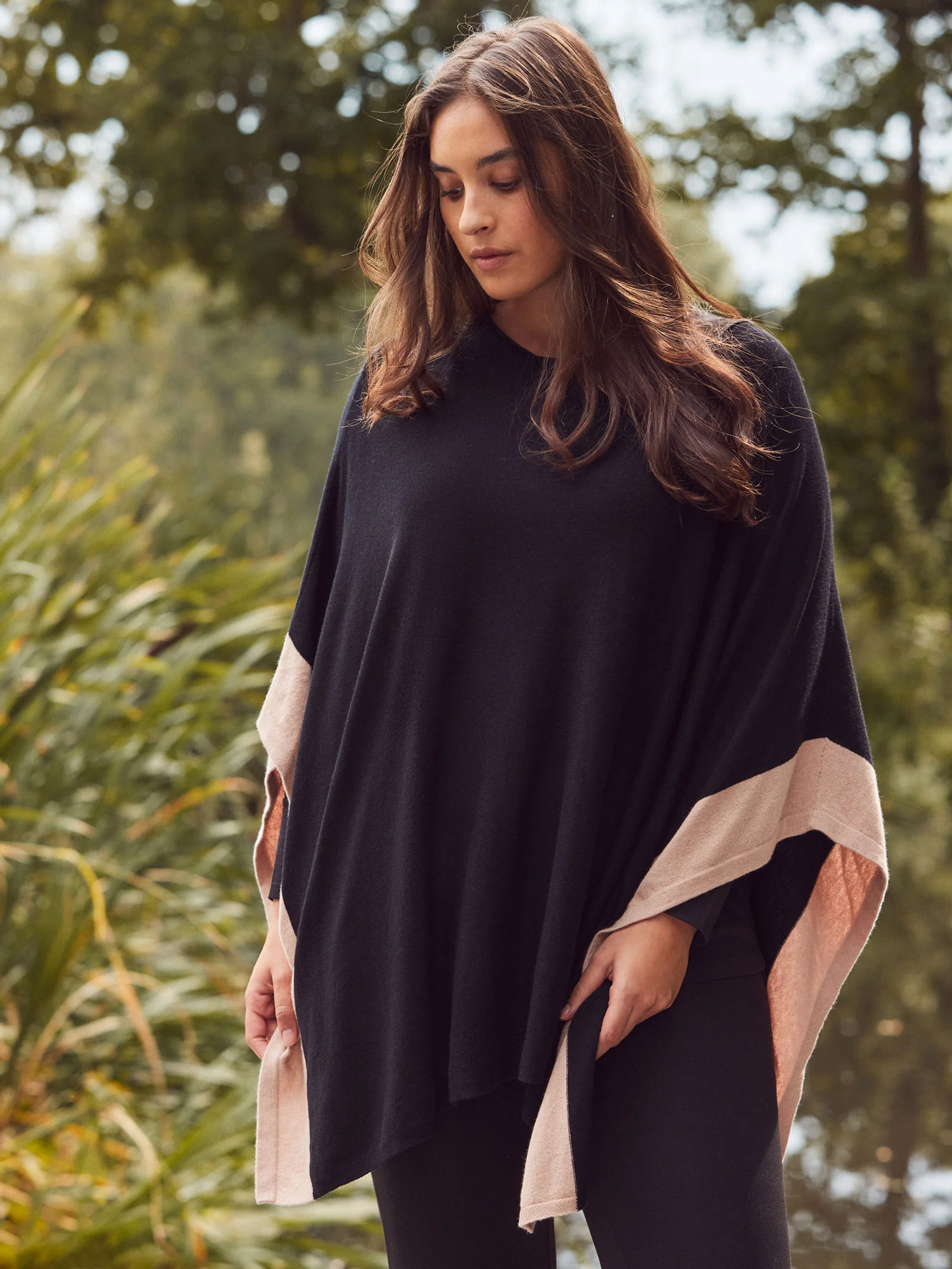 Black & Stone Colour Block Knit Poncho - Image 8