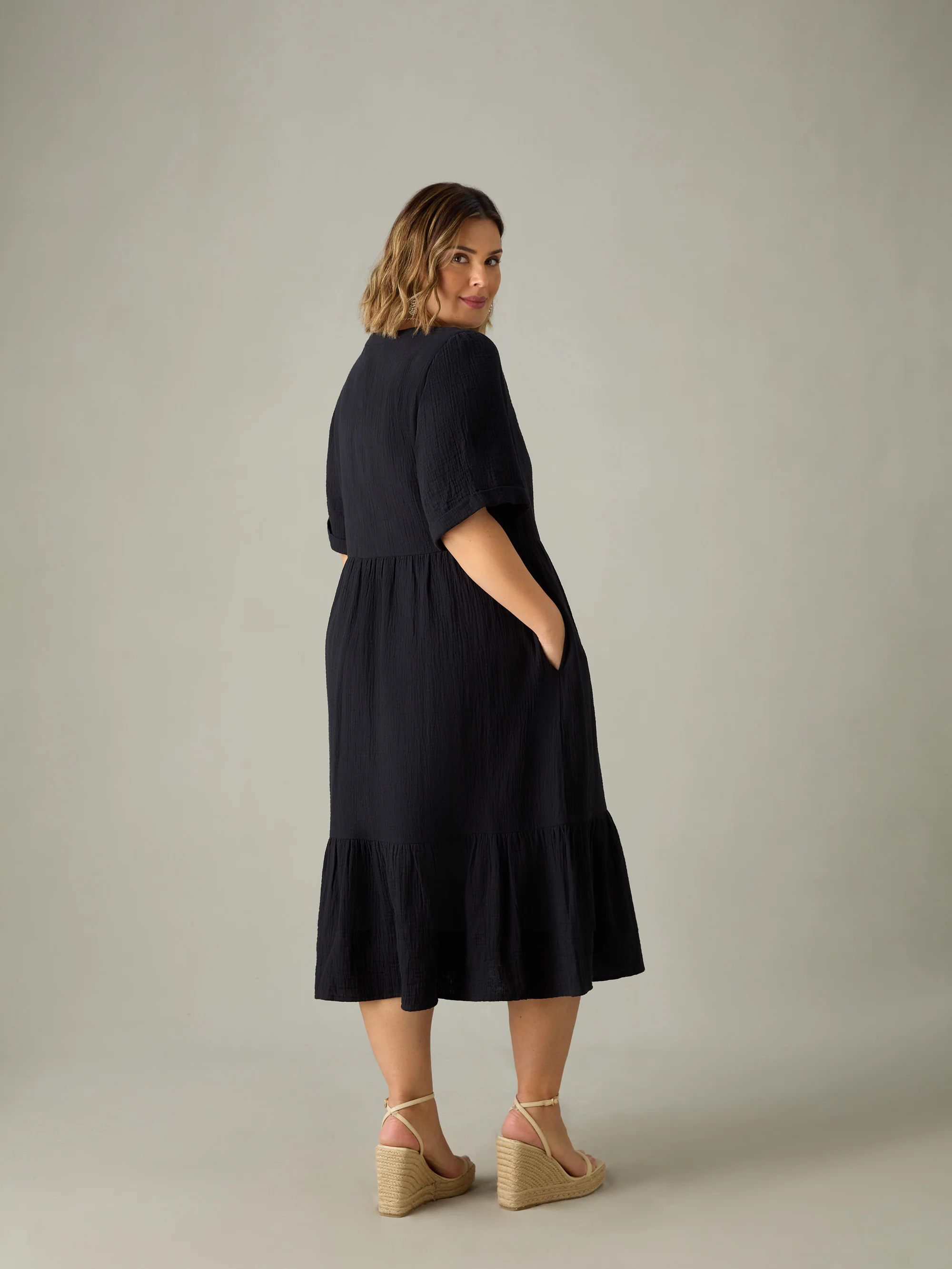 Black Cotton Crinkle Tiered Dress - Image 4