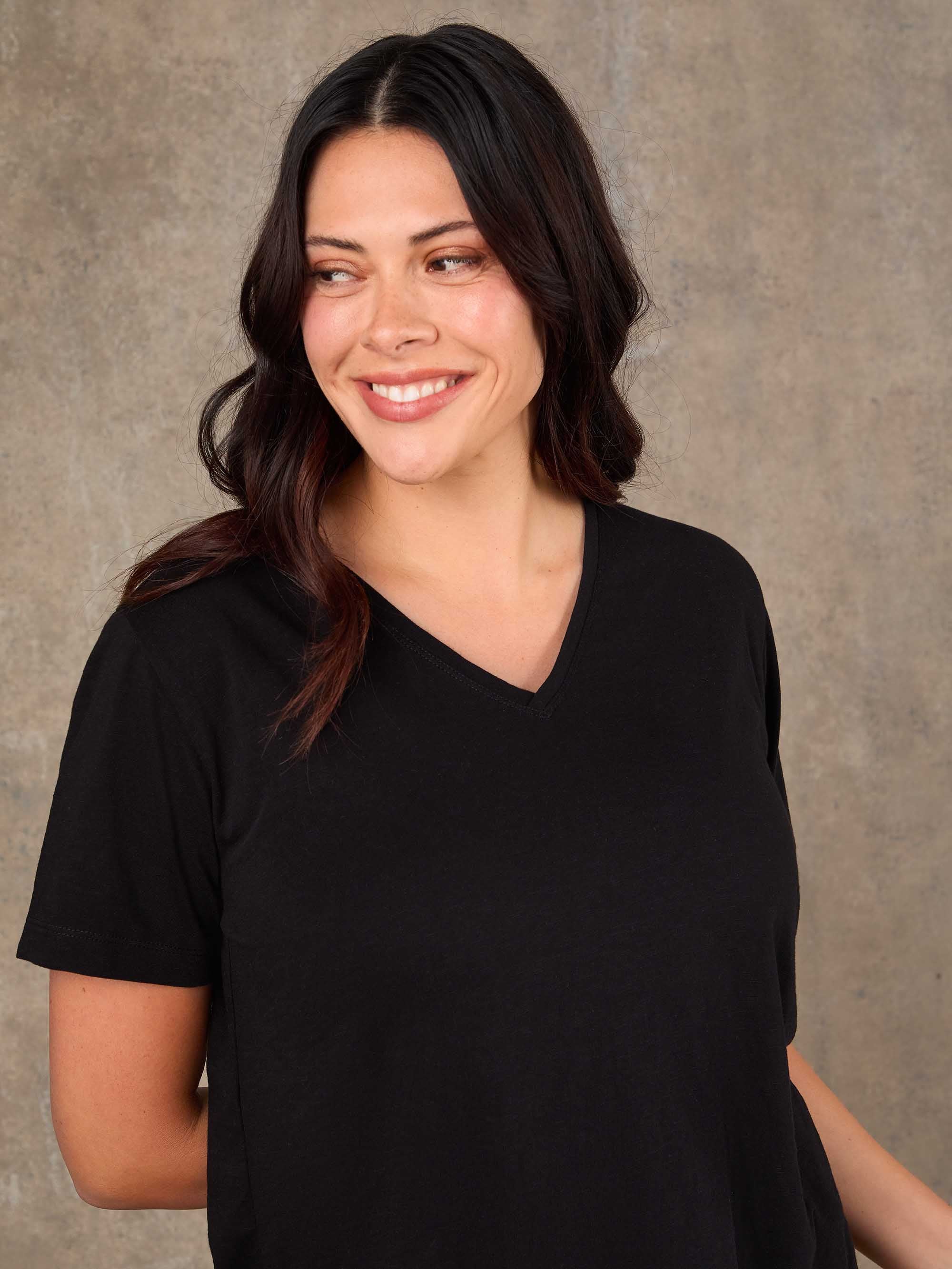Black Cotton Slub Longline V Neck T-Shirt - Image 2