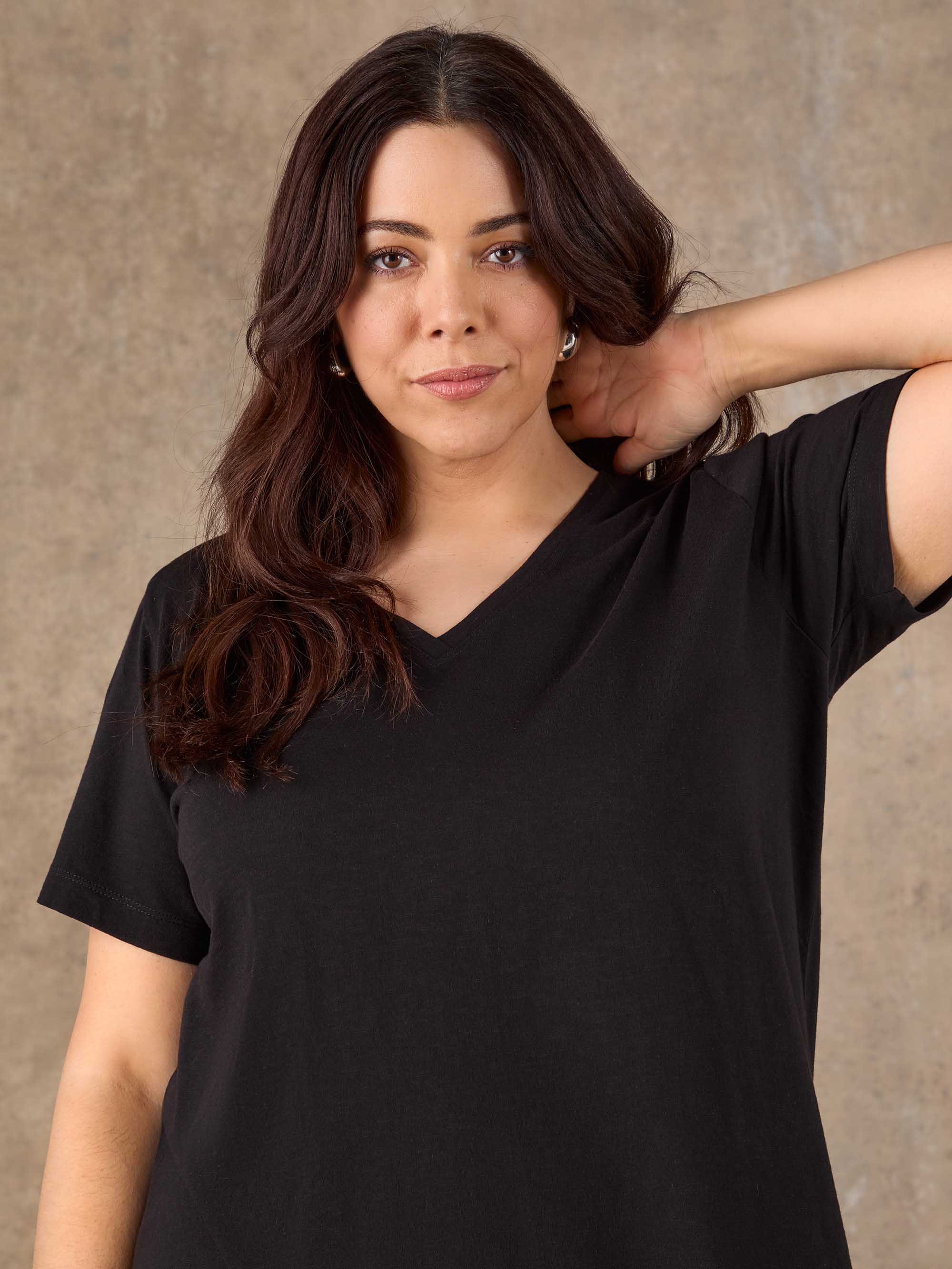 Black Cotton Slub Longline V Neck T-Shirt - Image 4