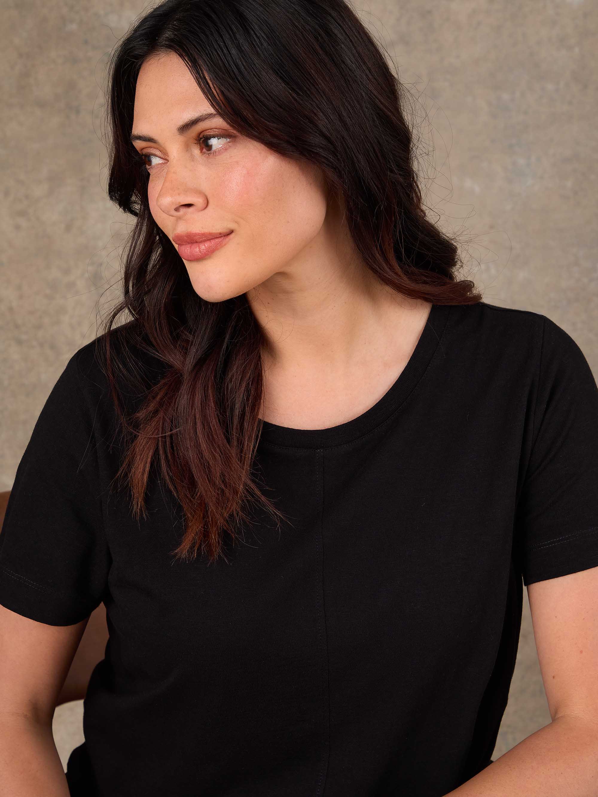 Black Cotton Slub Round Neck Seam Detail T-Shirt - Image 4