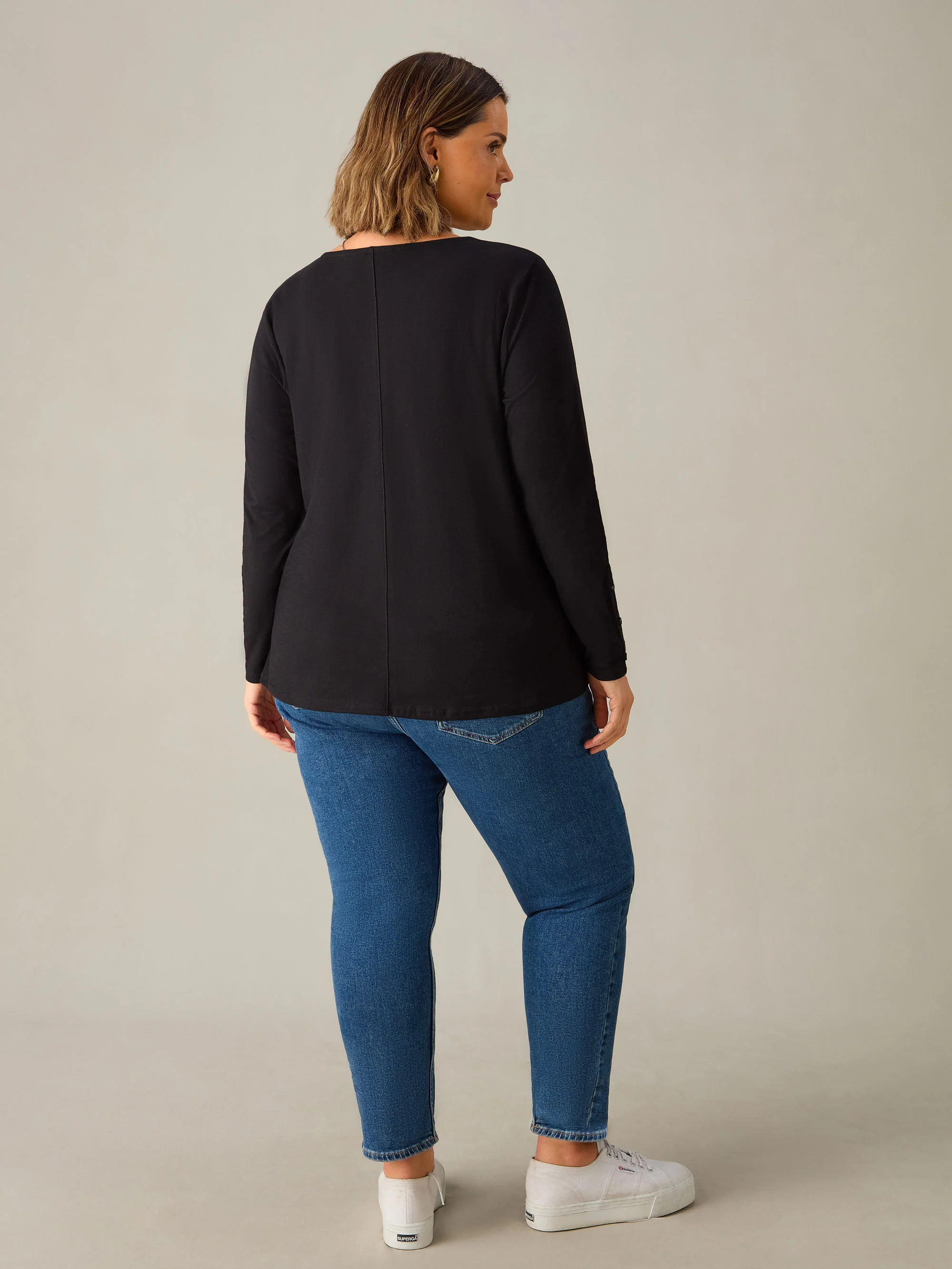 Black Cotton Slub Round Neck T-Shirt - Image 3