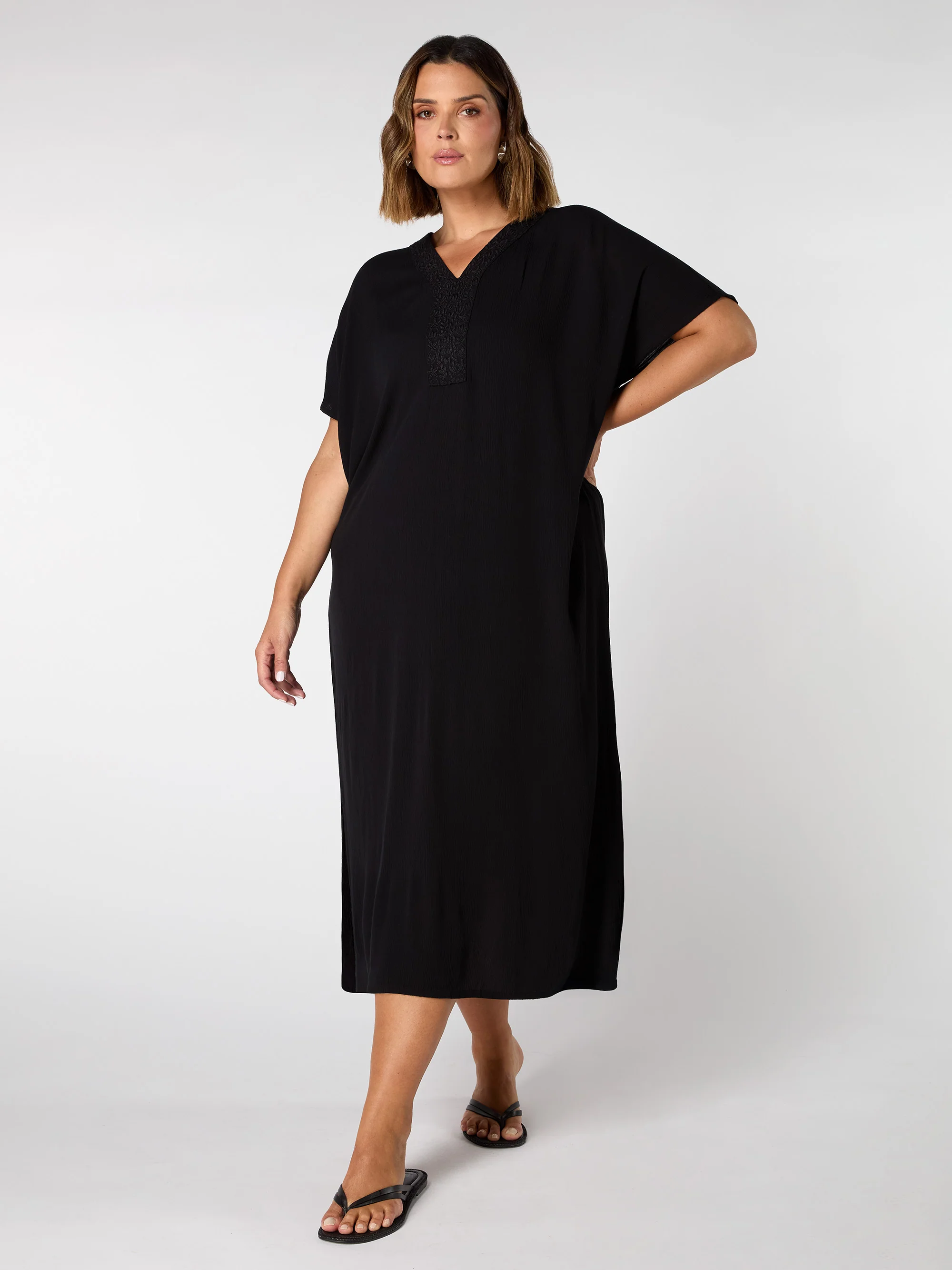 Black Embroidered Crinkle Kaftan - Image 4