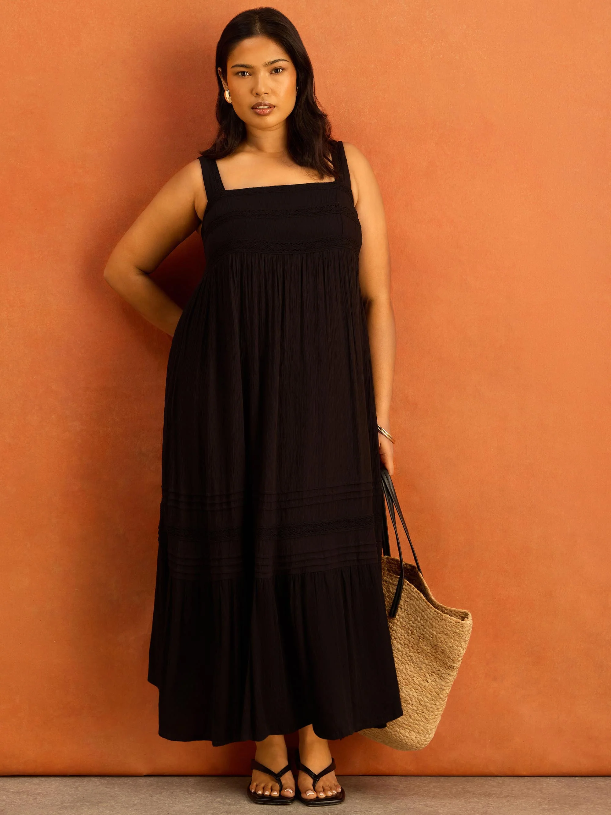 Black Crinkle Pintuck Lace Trim Midaxi Dress - Image 4
