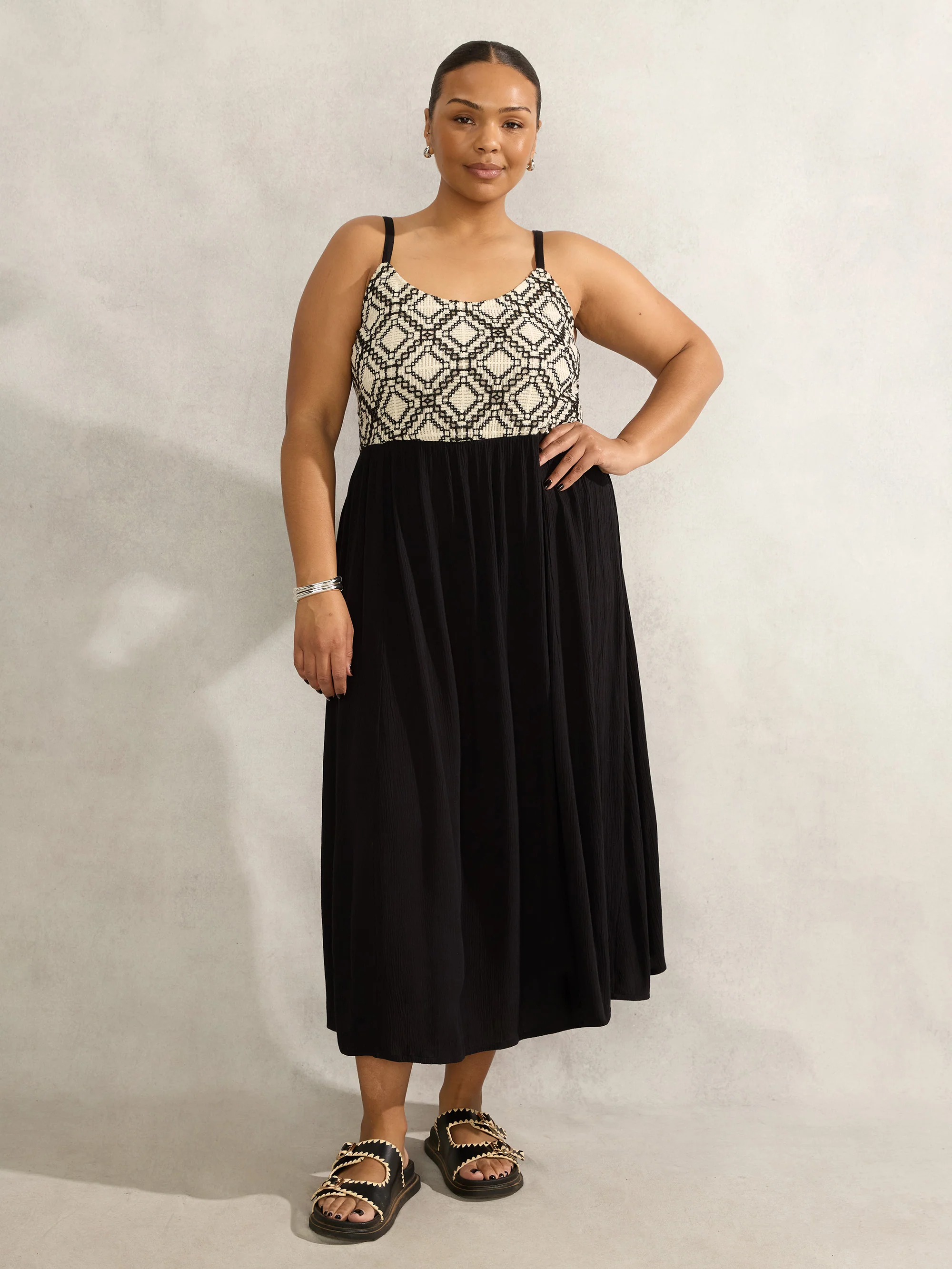 Black Crinkled Crochet Dress - Image 7