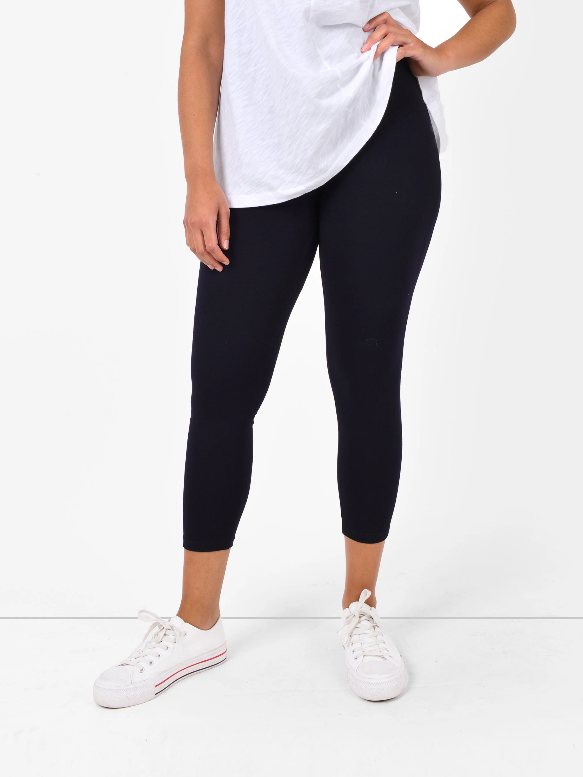 Black Cropped Legging - Image 3
