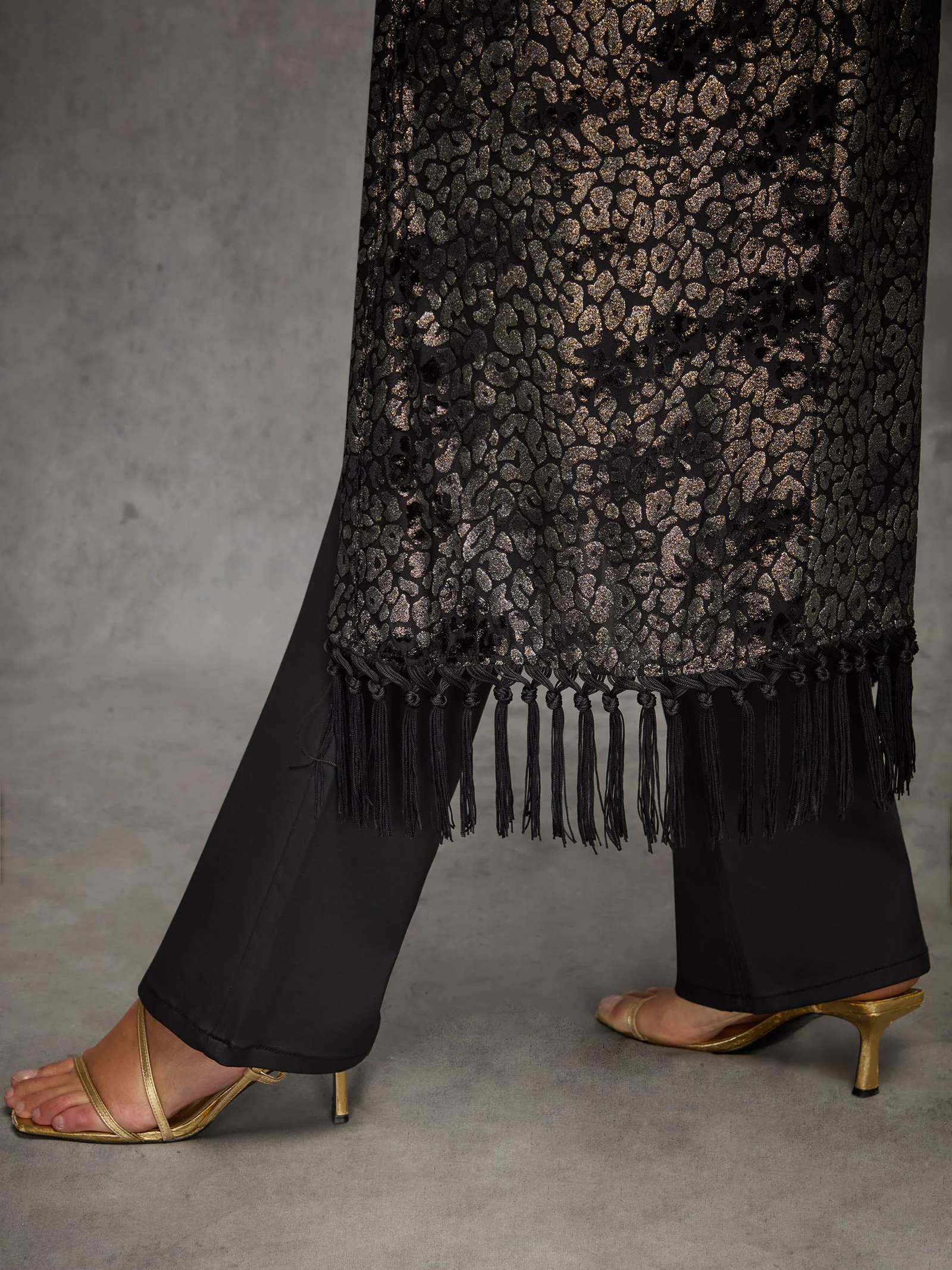 Gold Animal Velvet Burnout Fringe Kimono - Image 6