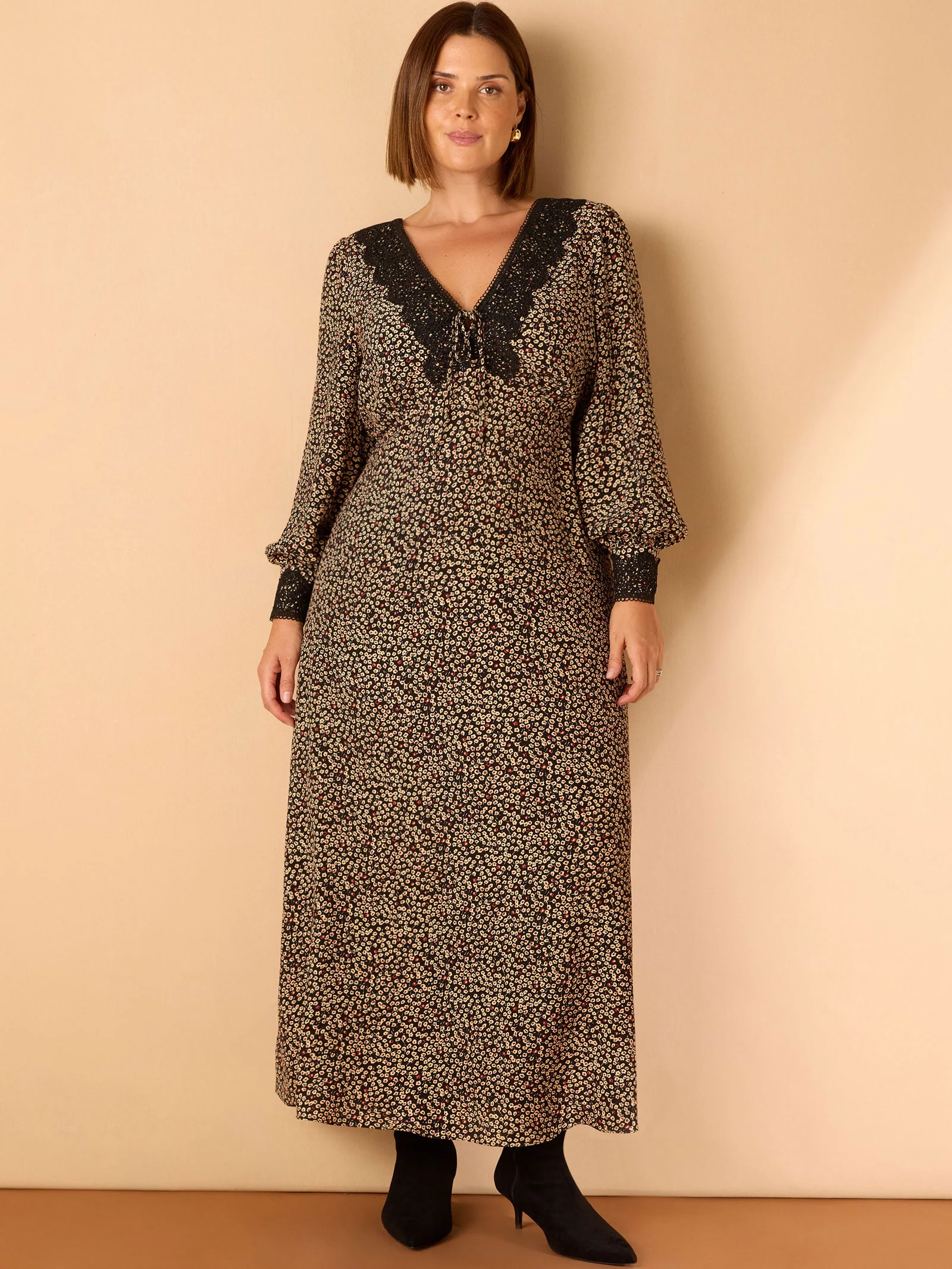 Black Ditsy Floral Scalloped Lace Midaxi Dress - Image 3