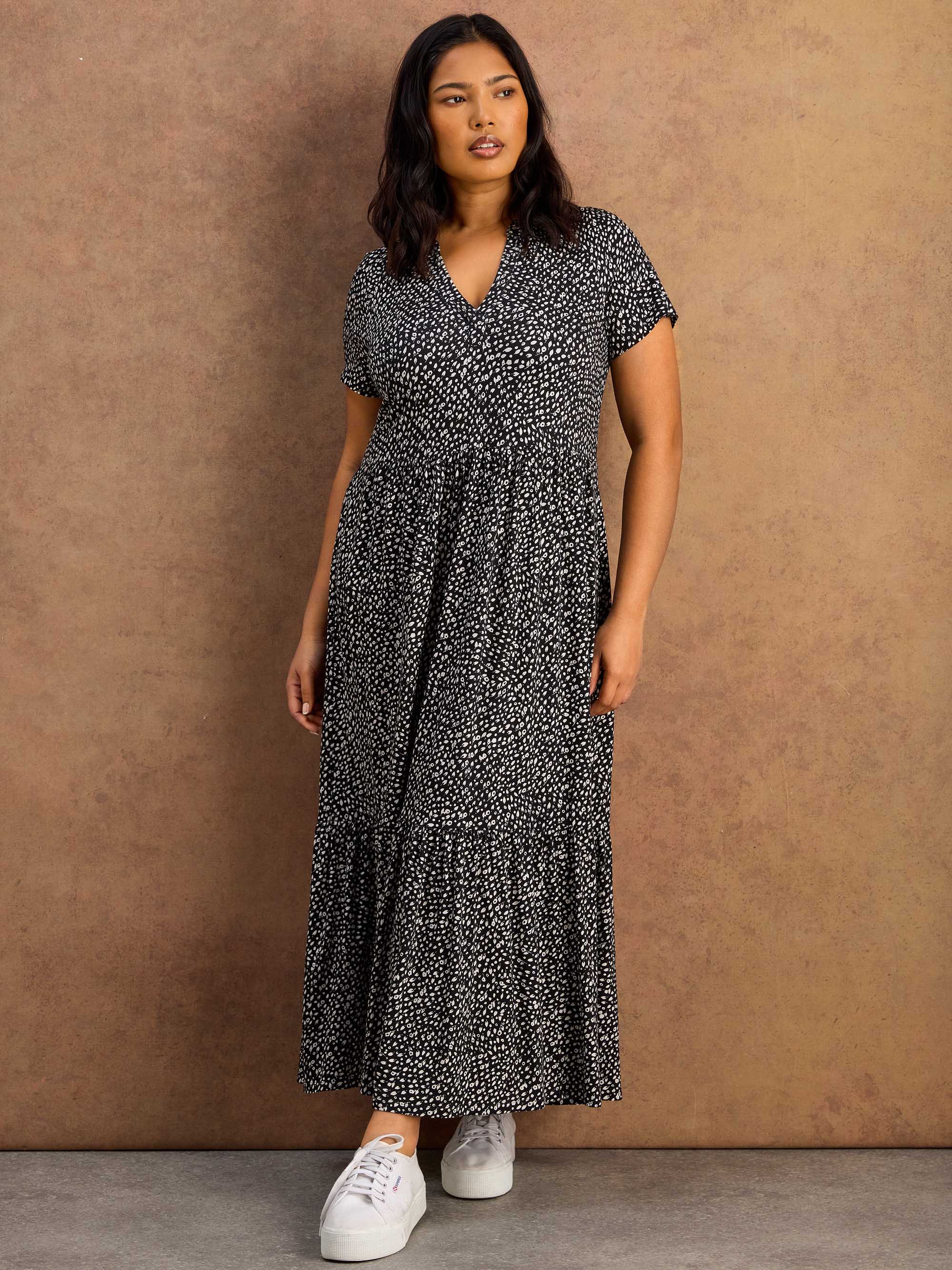 Black Ditsy Print Nehru Collar Tiered Maxi Dress - Image 4