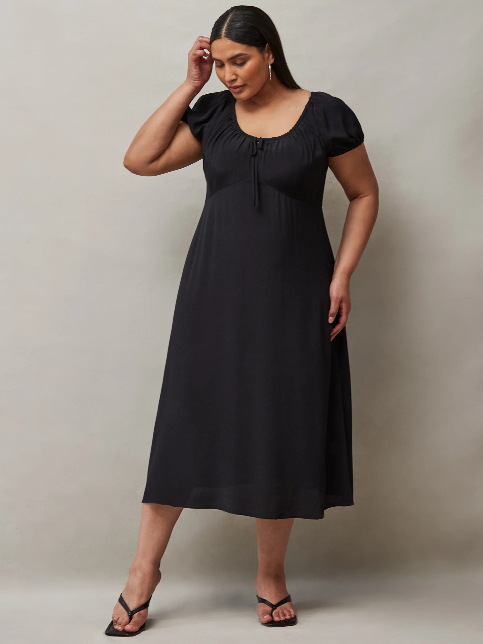 Black Dress With Ruched Neckline - Image 2