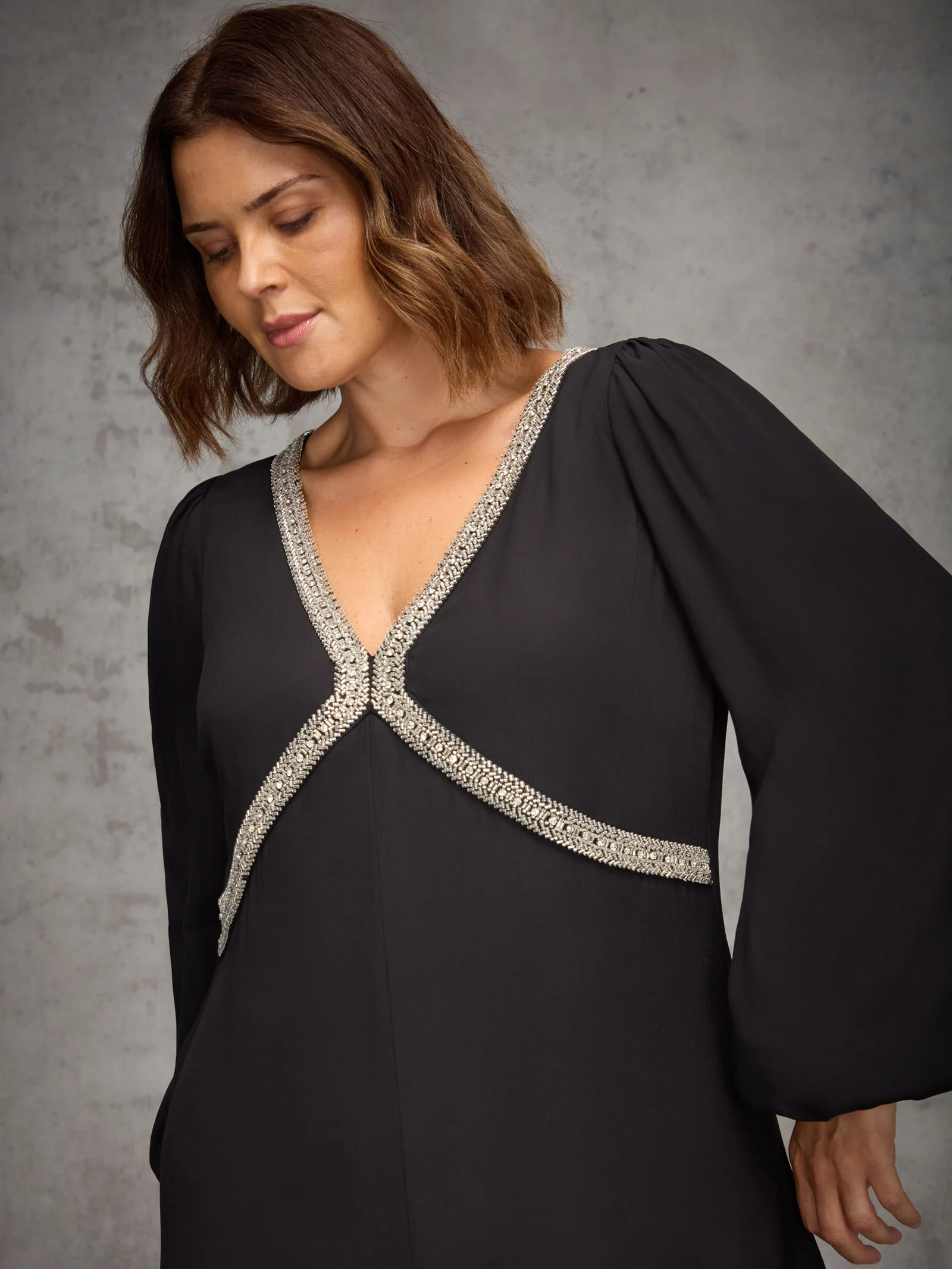 Black Embellished Trim Midaxi Dress - Image 4