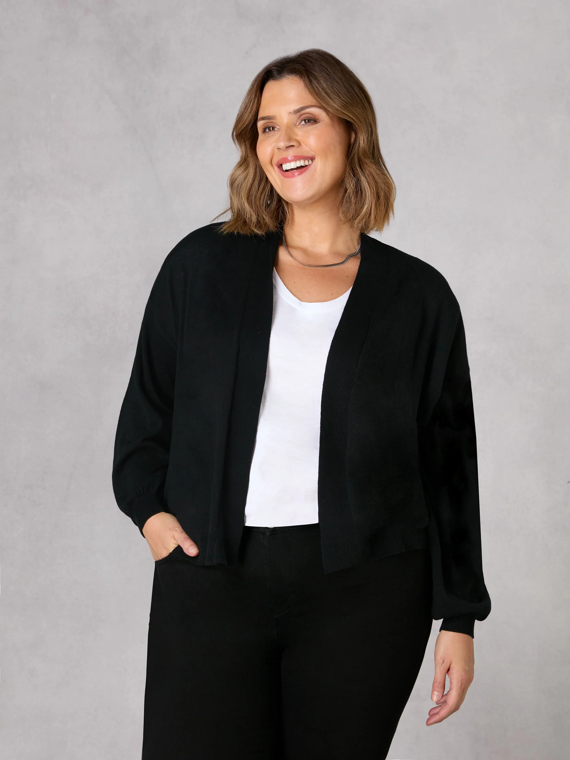 Black Fine Knit Short Cardigan - Image 2