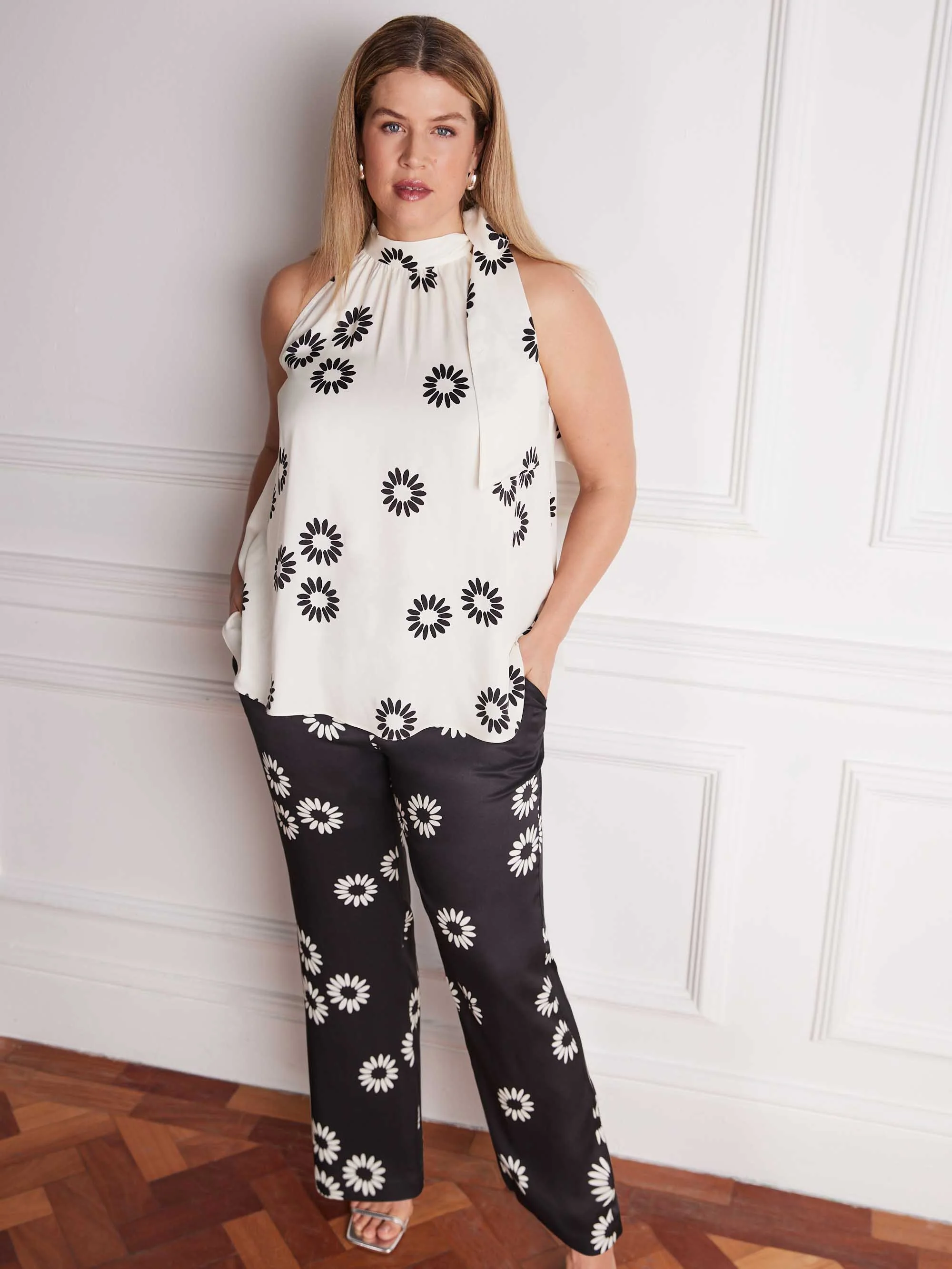 Black Floral Print Straight Leg Trouser - Image 4