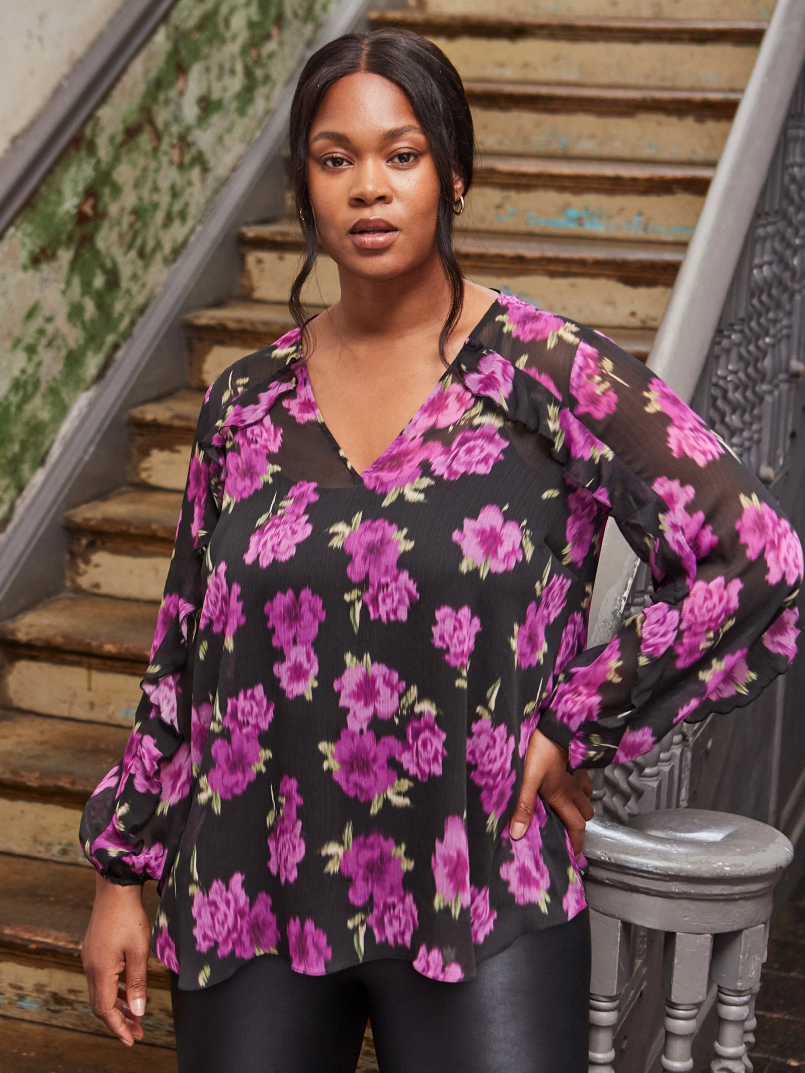 Purple Floral Print V Neck Ruffle Blouse - Image 3
