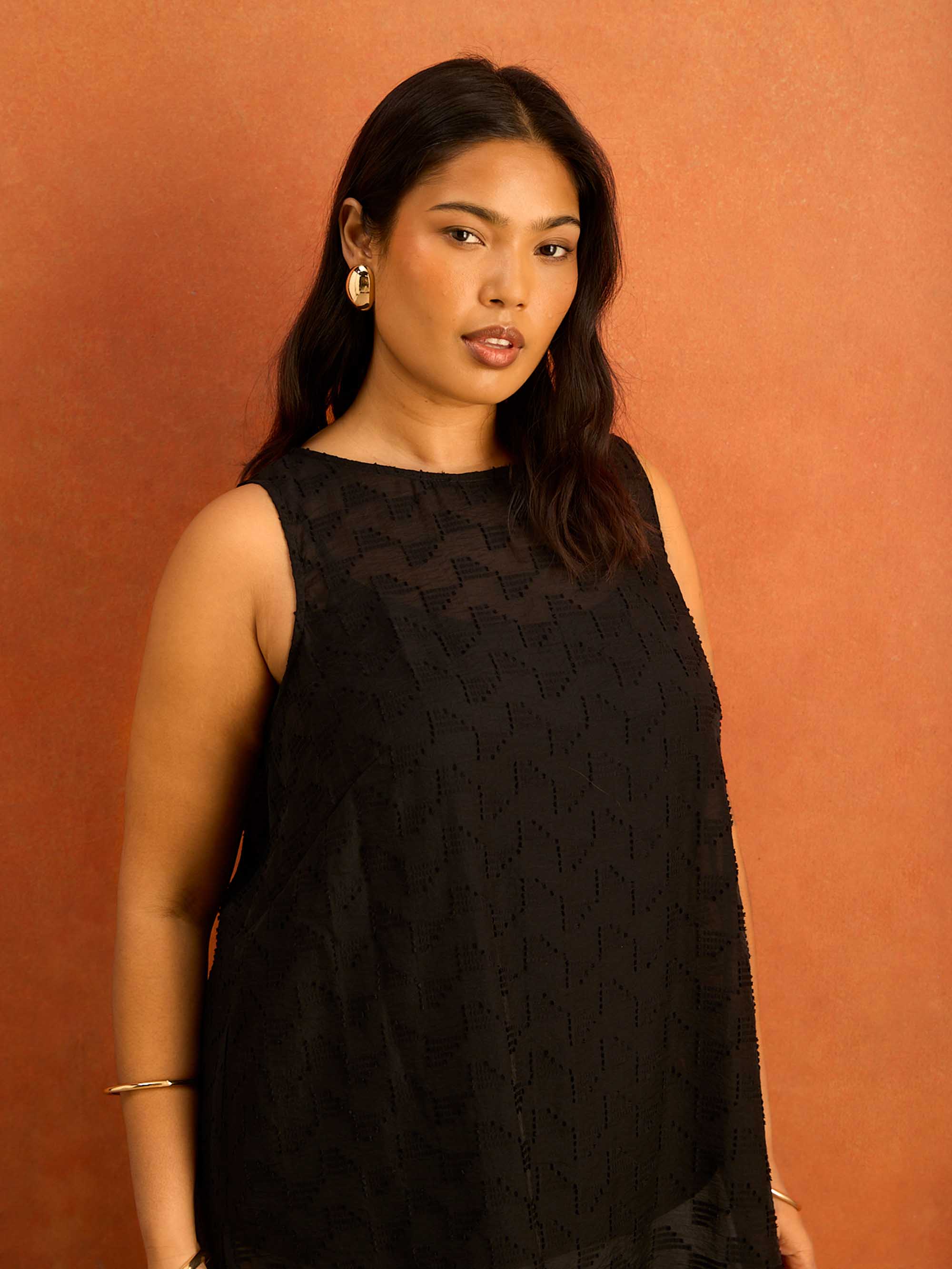 Black Geo Jacquard Side Split Tunic - Image 2