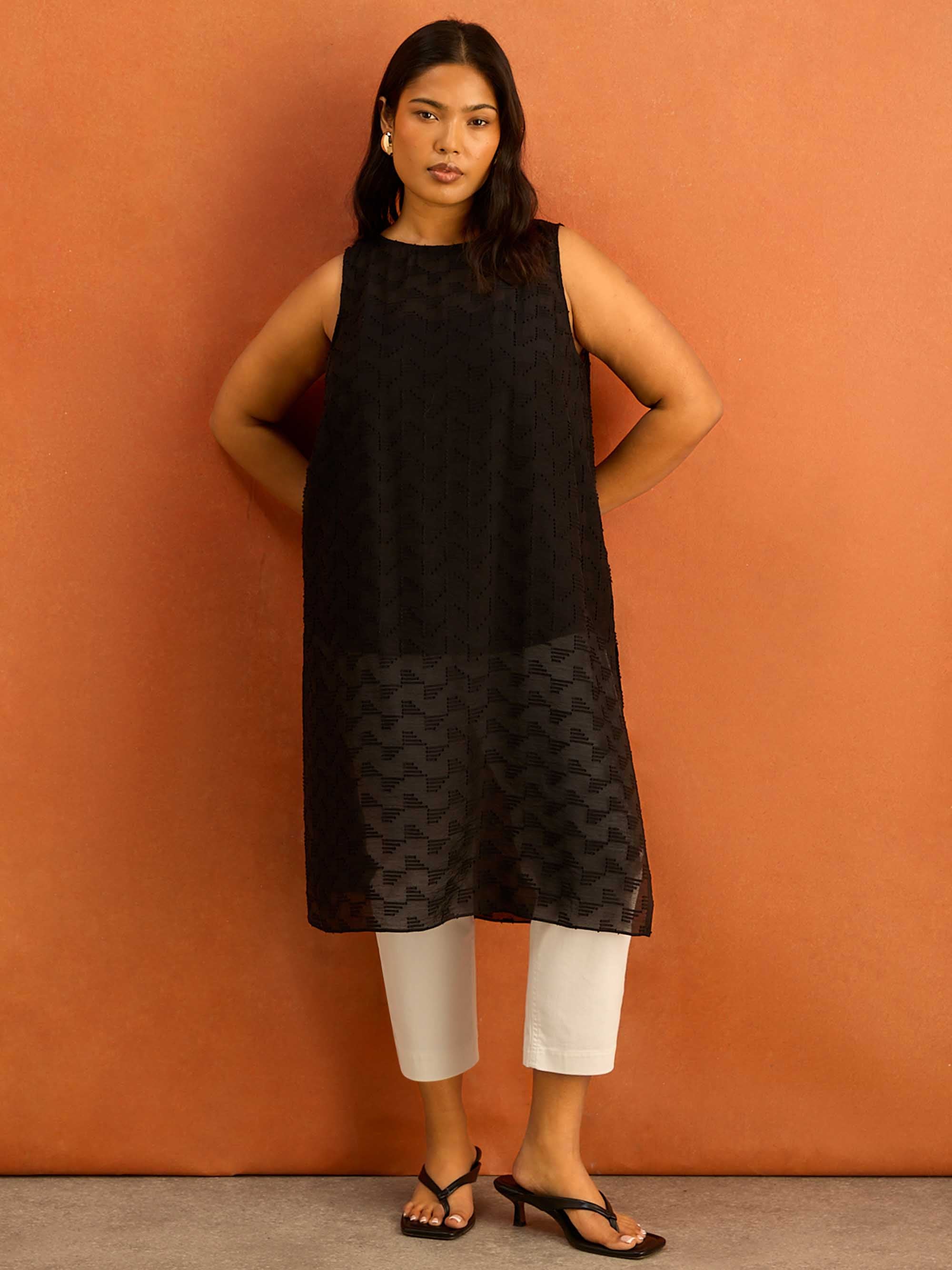 Black Geo Jacquard Side Split Tunic - Image 6