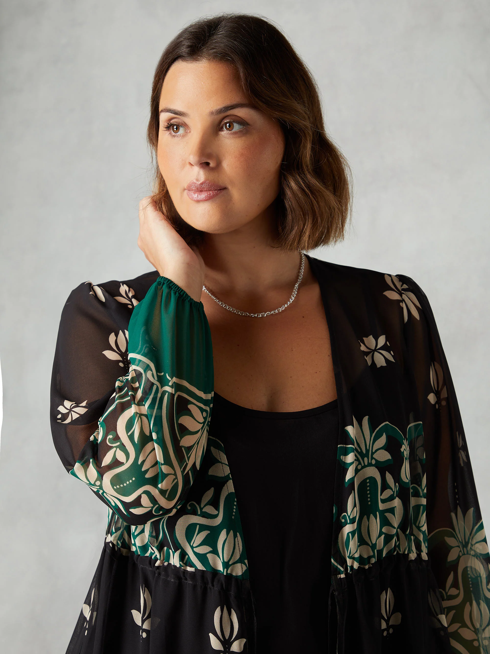 Black & Green Placement Print Longline Kimono - Image 4
