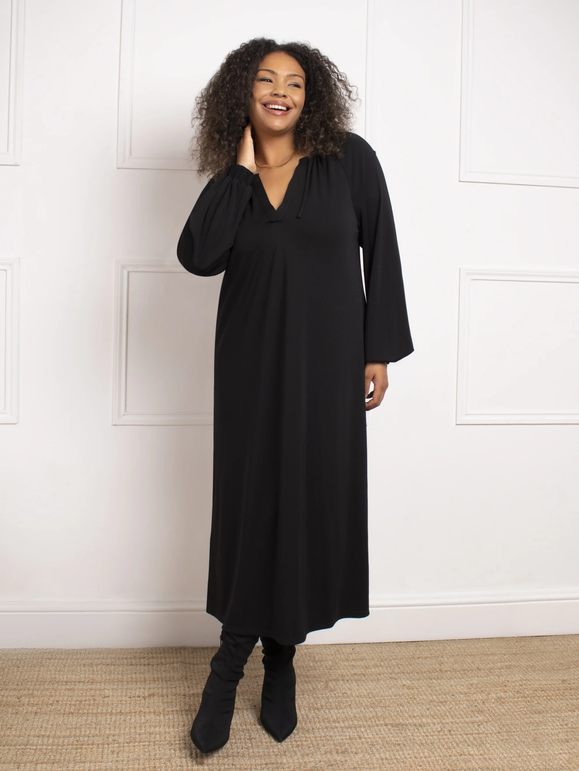Black Jersey V-Neck Midi Dress - Image 2