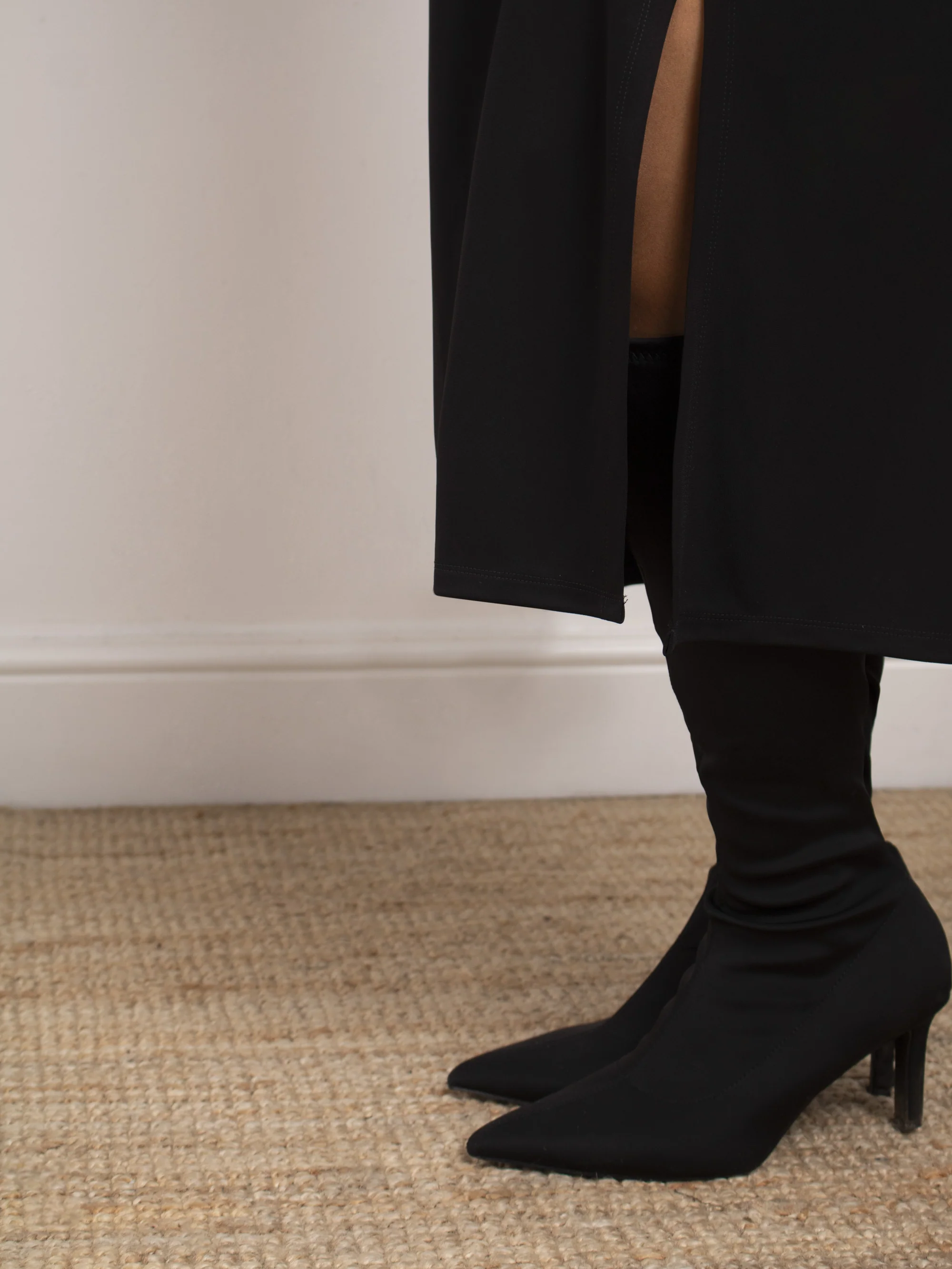Black Jersey V-Neck Midi Dress - Image 4