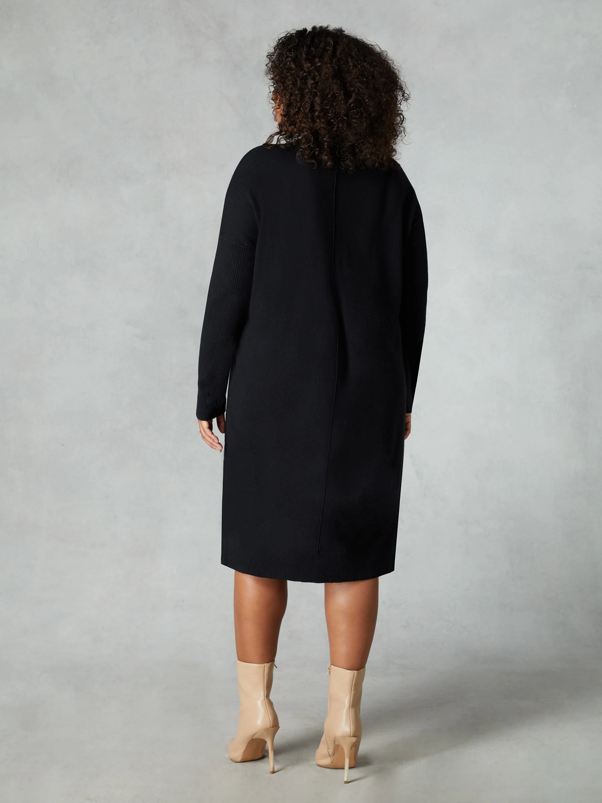 Black Fine Knit V-Neck Dress - Image 4