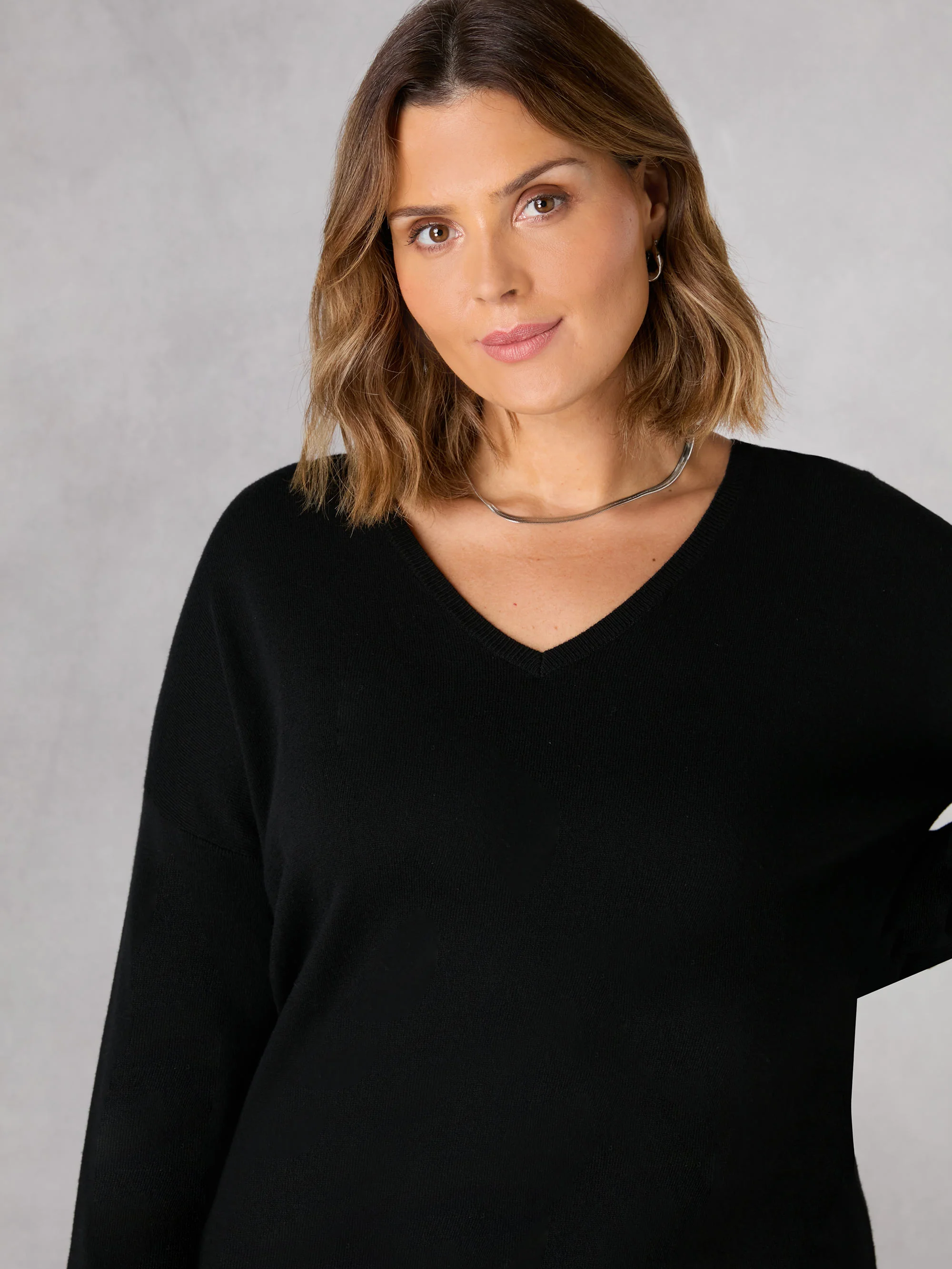 Black V-Neck Relaxed Jumper - Image 2