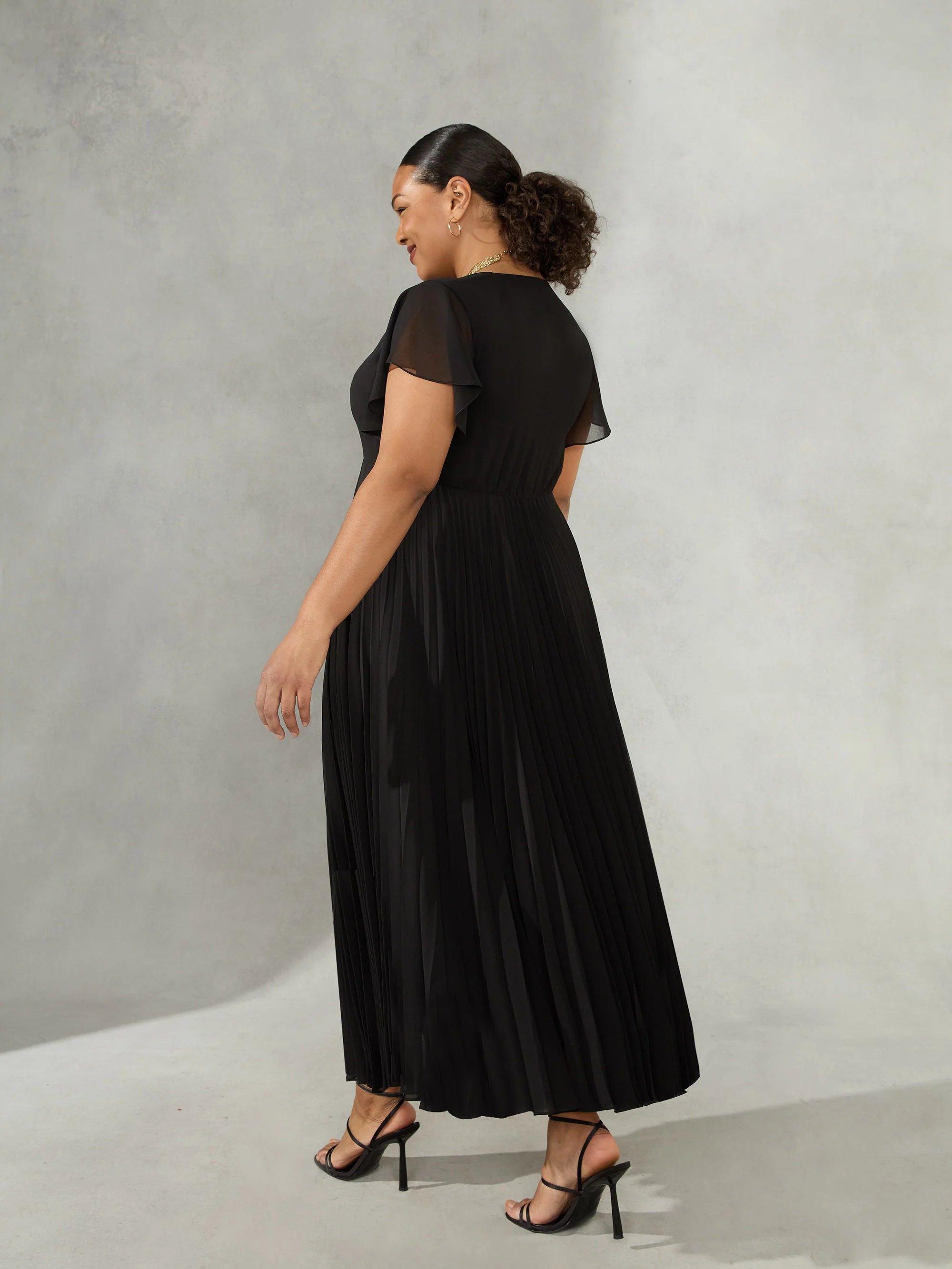 Black Knot Front Pleat Midaxi Dress - Image 3