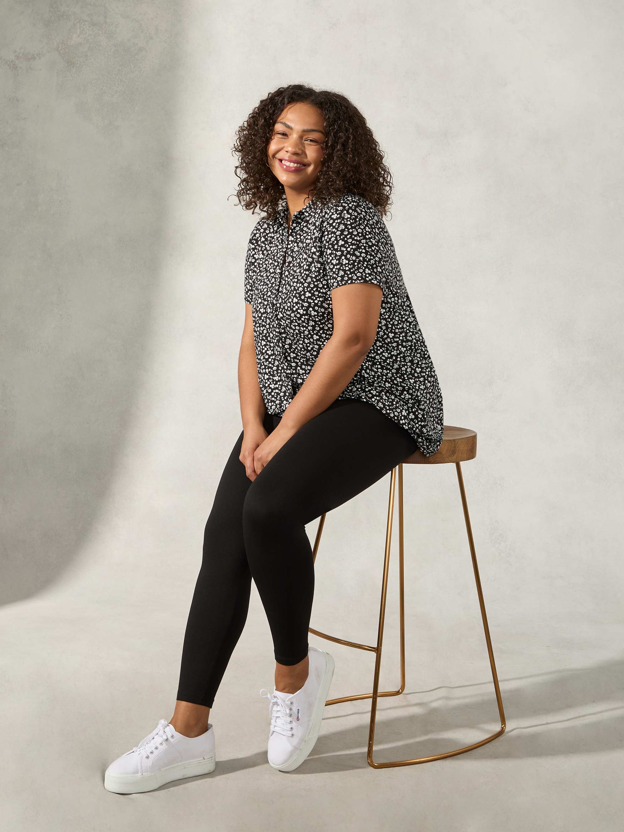 Black Legging - Image 2
