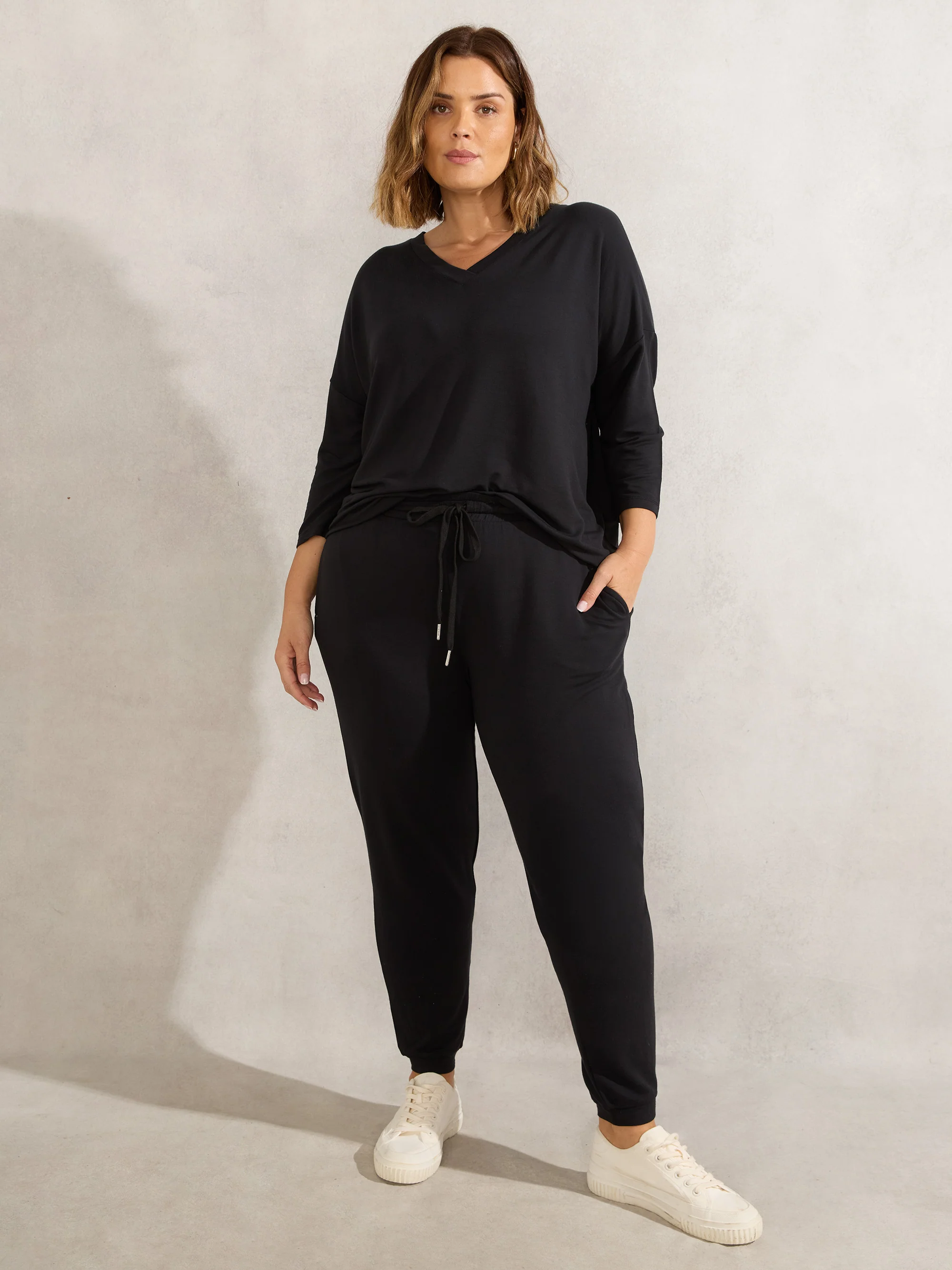 Black Lightweight Supersoft 3/4 Sleeve Top - Image 2