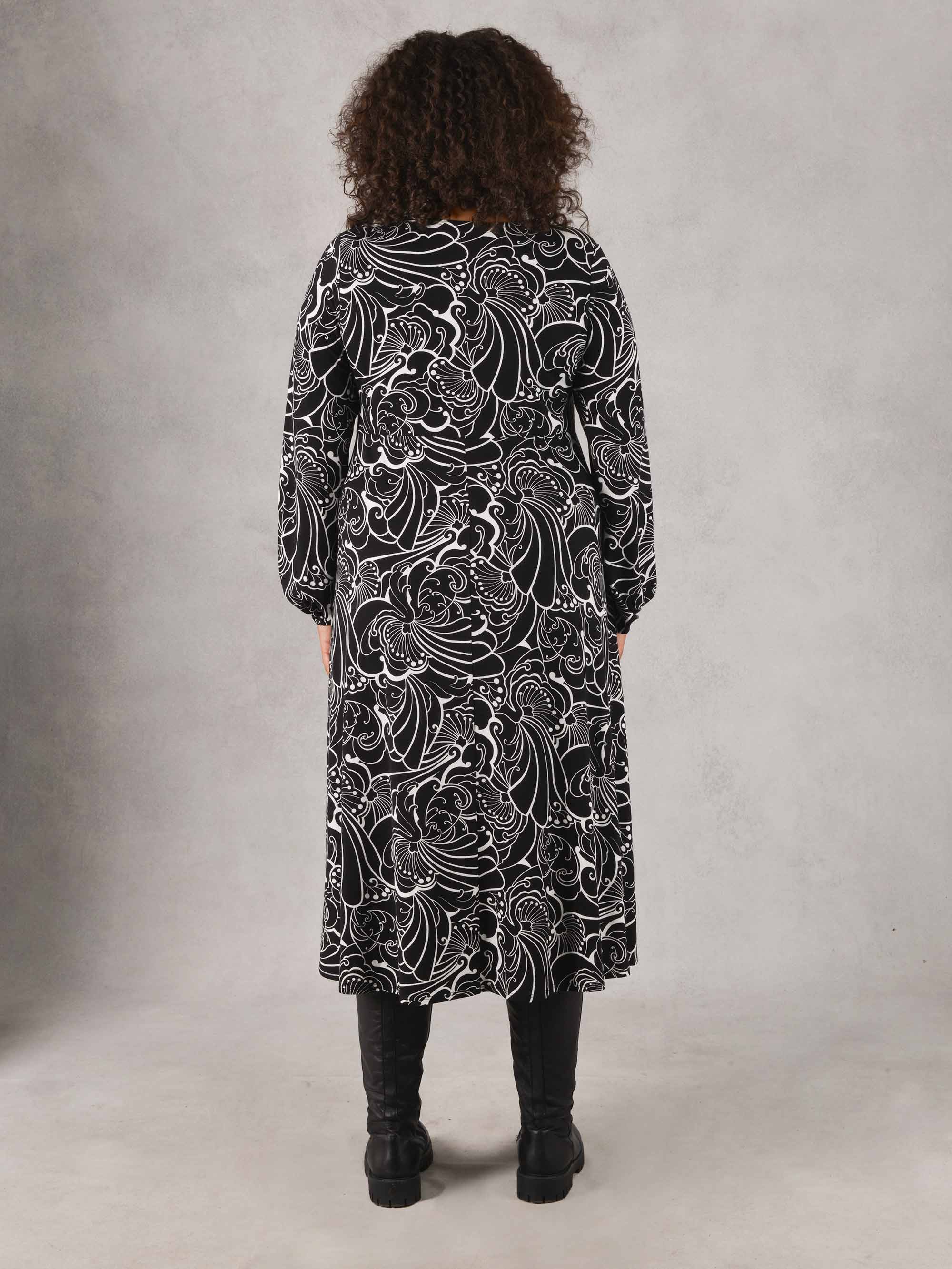 Black Linear Print Knot Front Jersey Midi Dress - Image 4