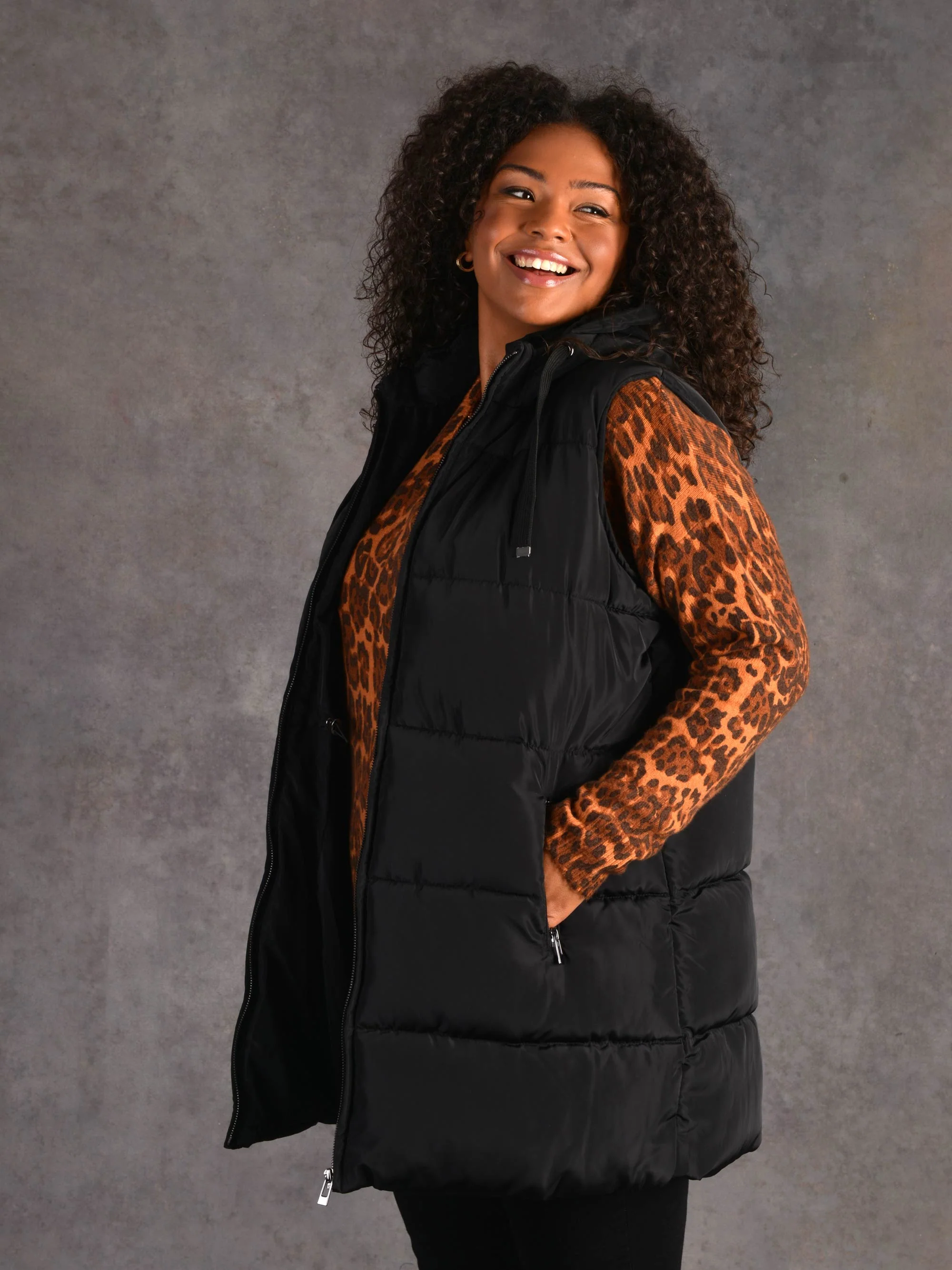 Black Longline Padded Gilet - Image 4