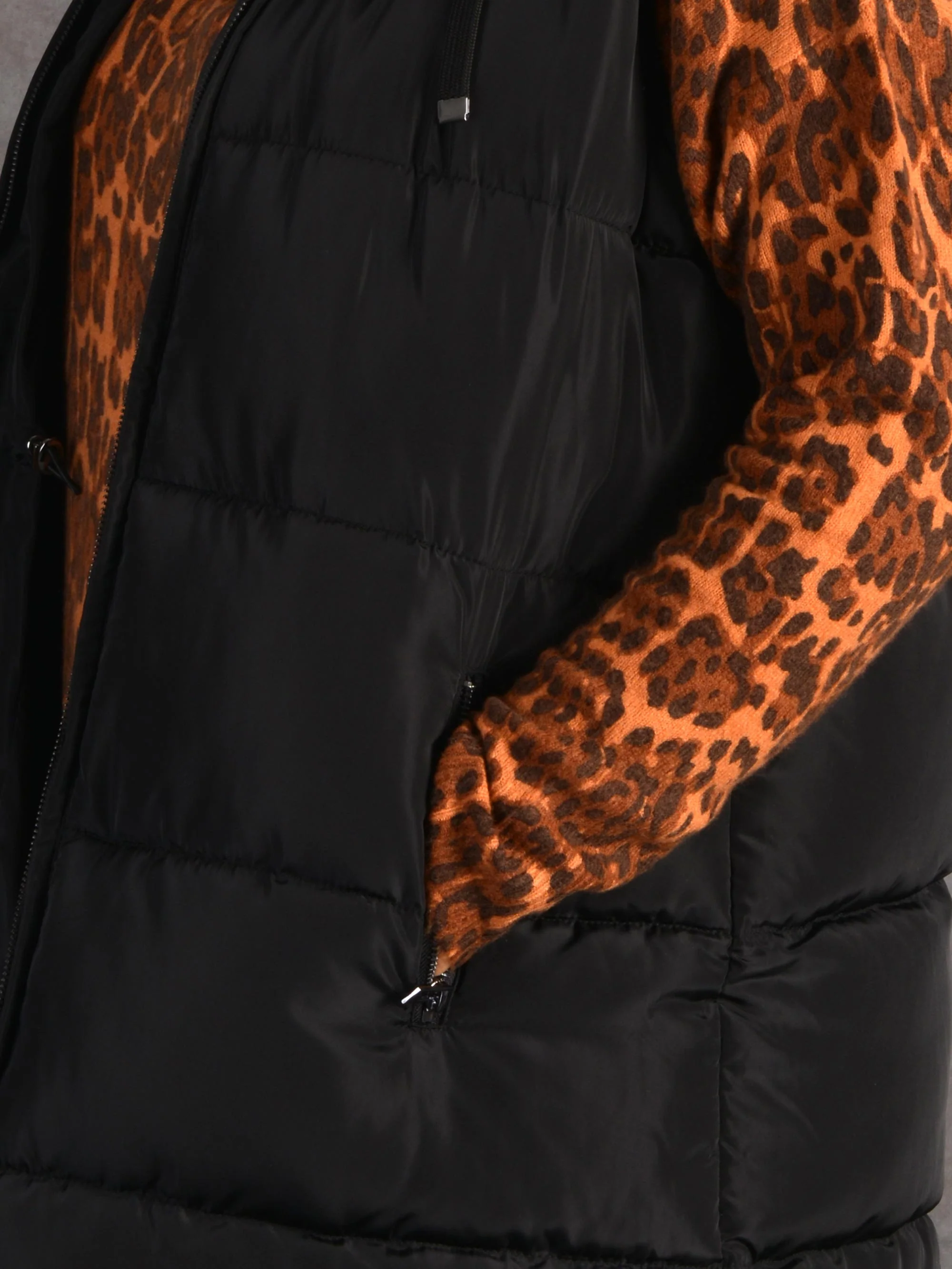 Black Longline Padded Gilet - Image 6
