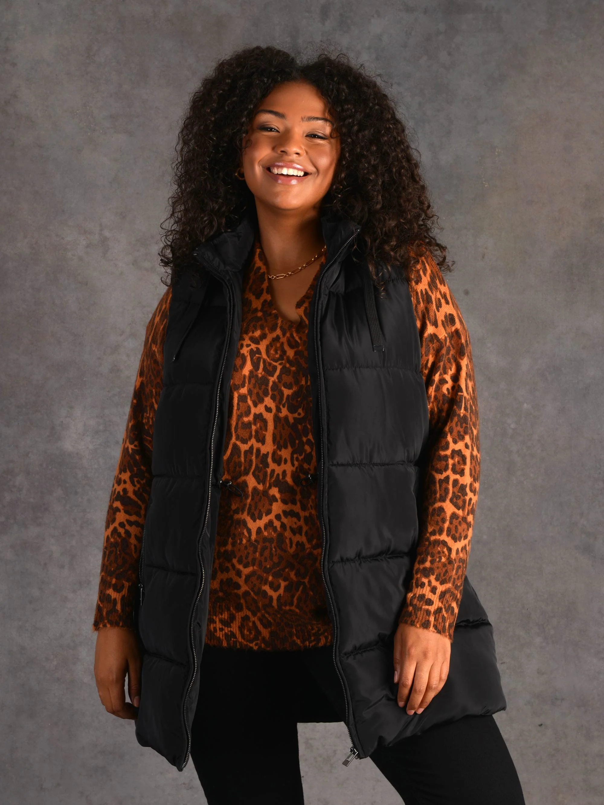 Black Longline Padded Gilet - Image 7