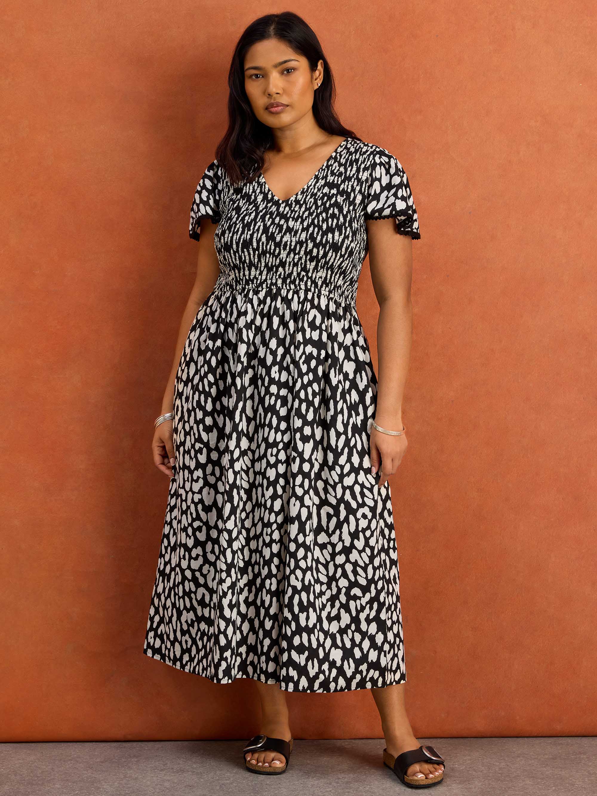 Black Mono Animal Print Shirred Cotton Midi Dress - Image 4
