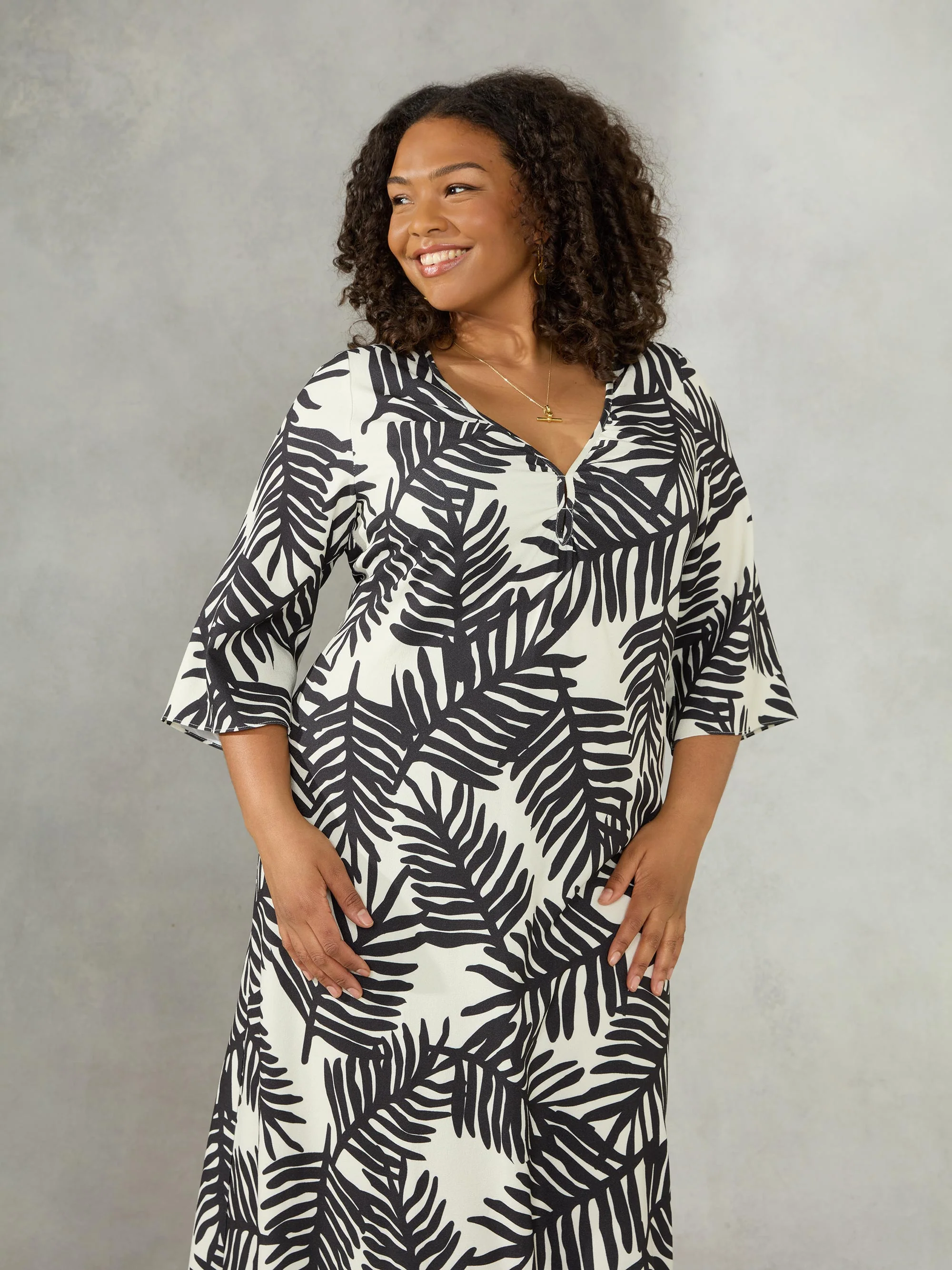 Black Palm Print Keyhole Midaxi Dress - Image 3