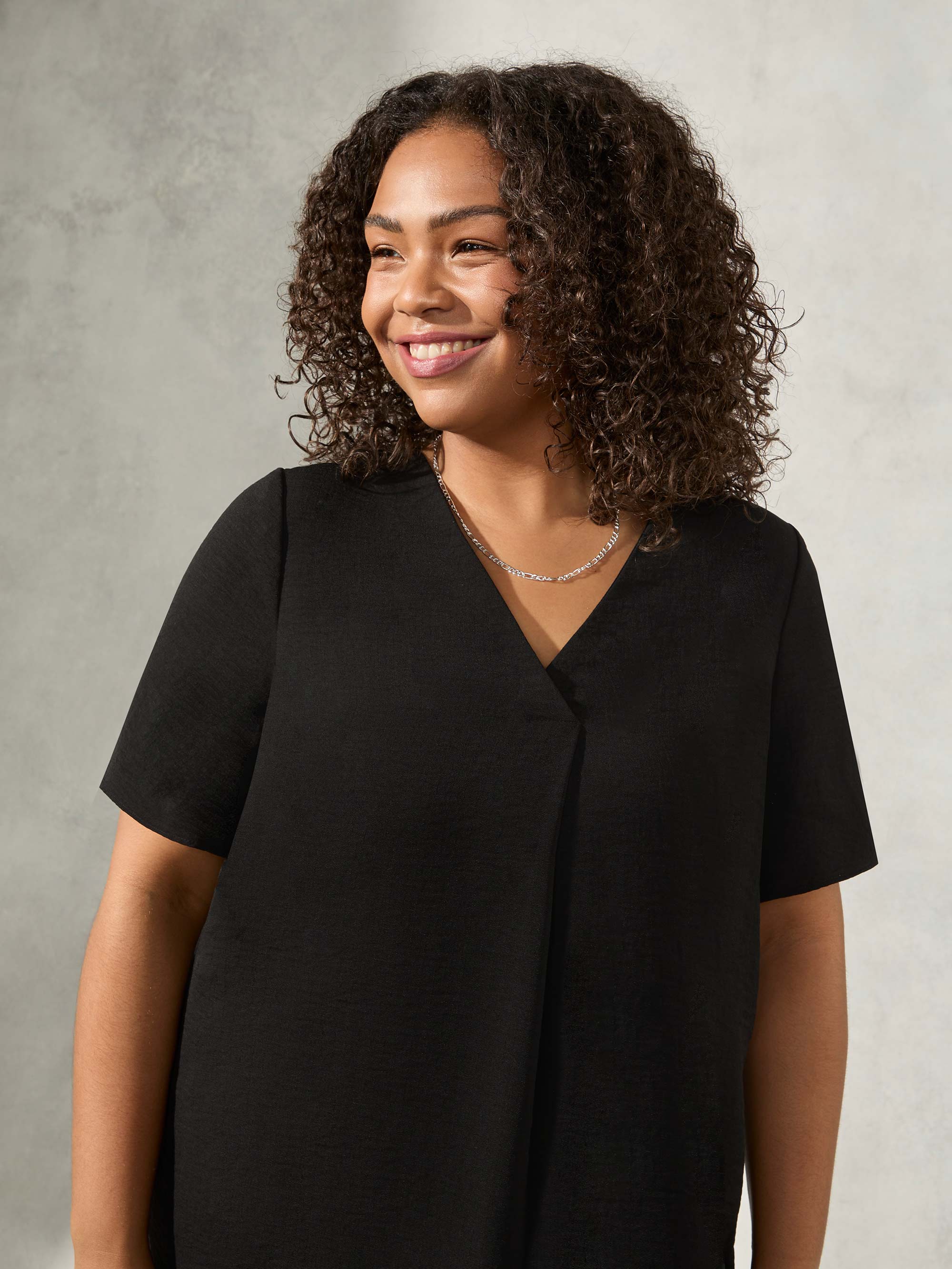 Black Pleat Front High Low Tunic - Image 2