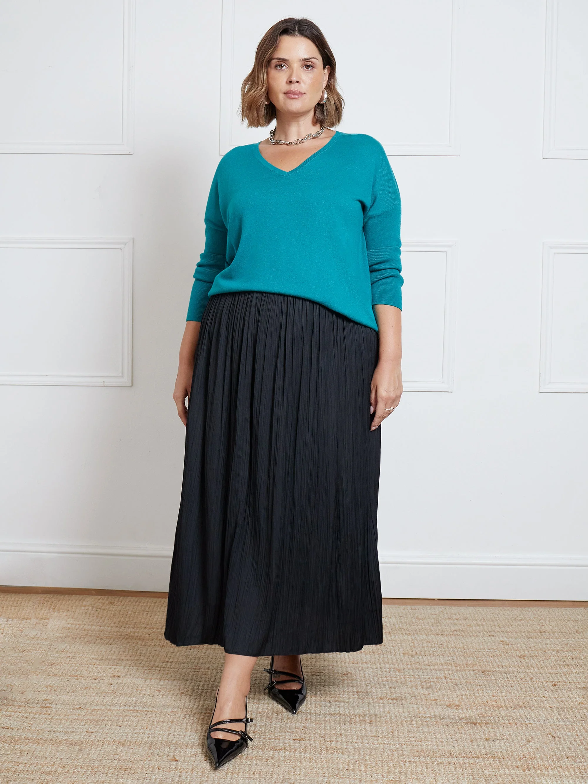 Black Pleated Midi Skirt - Image 5