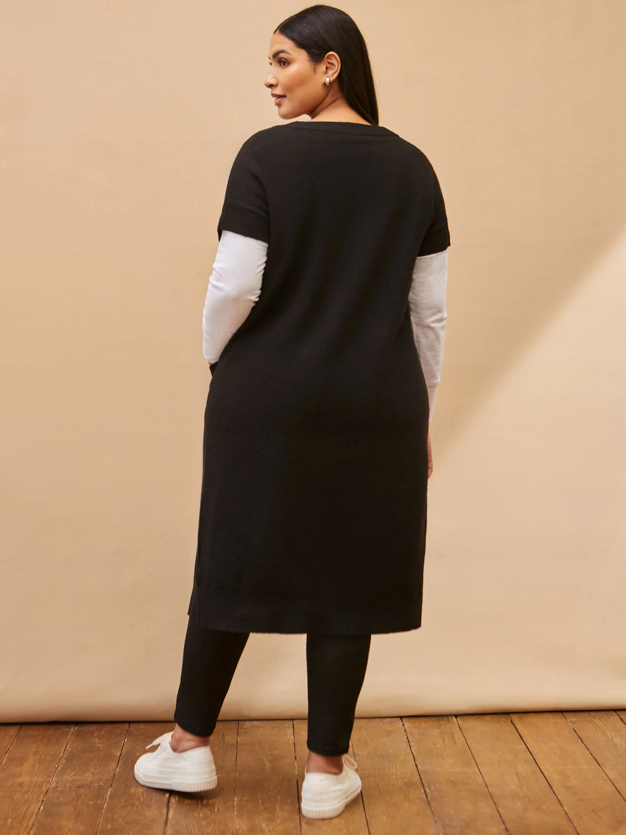 Black Ribbed Neck Longline Cardigan - Image 4