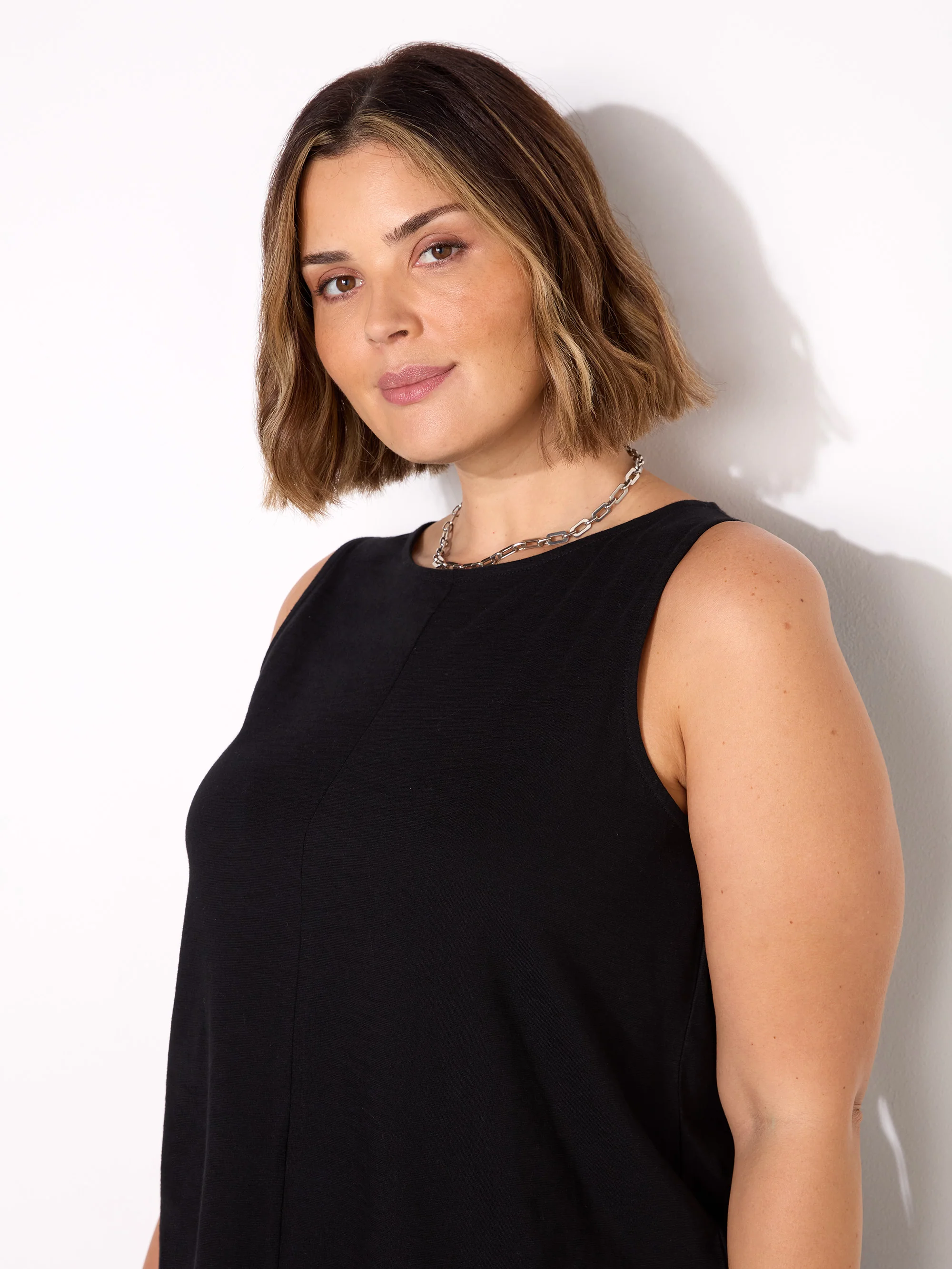 Black Round Cotton Slub Neck Vest - Image 3