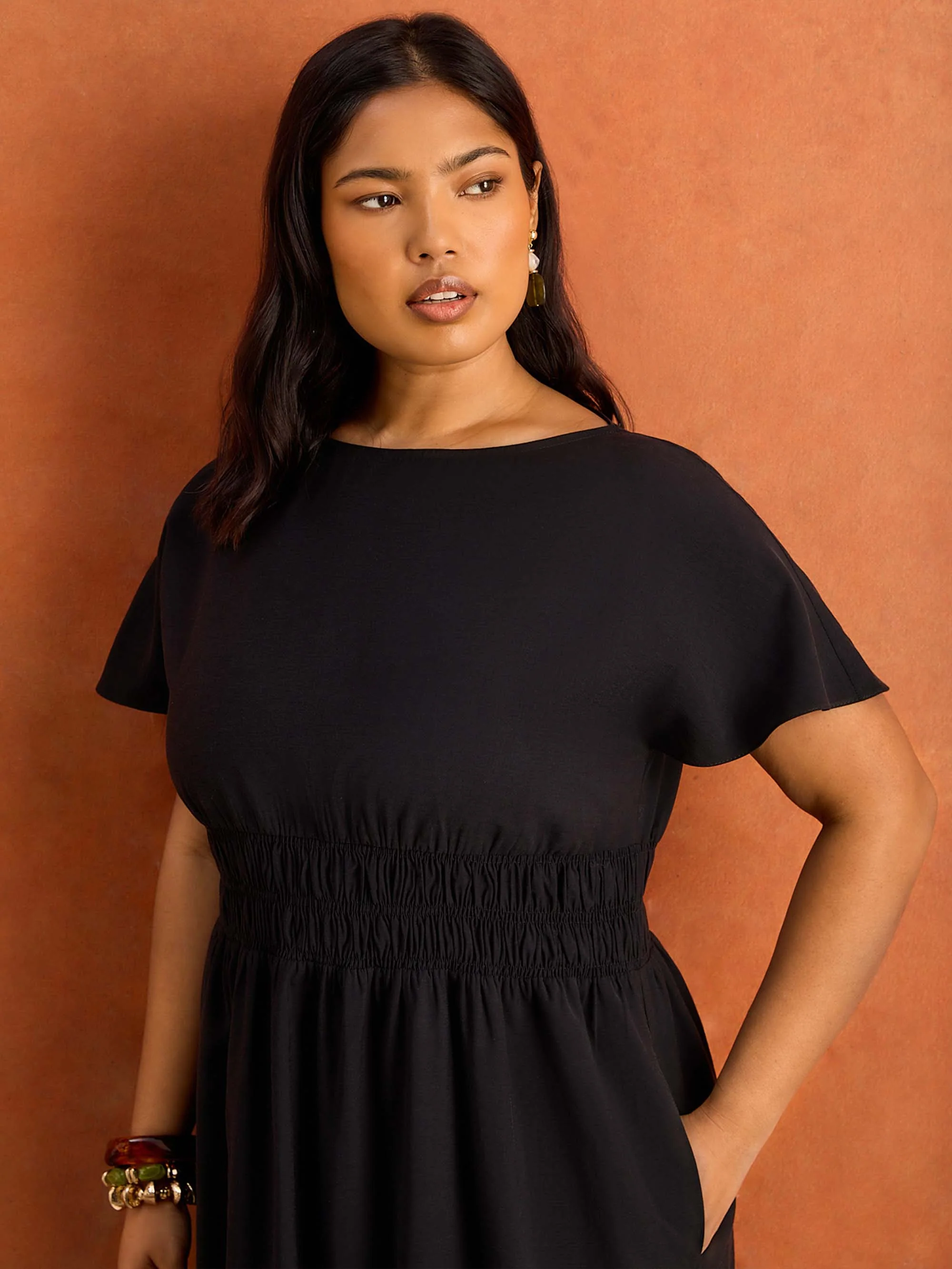 Black Shirred Waist Short Sleeve Midaxi Dress - Image 2