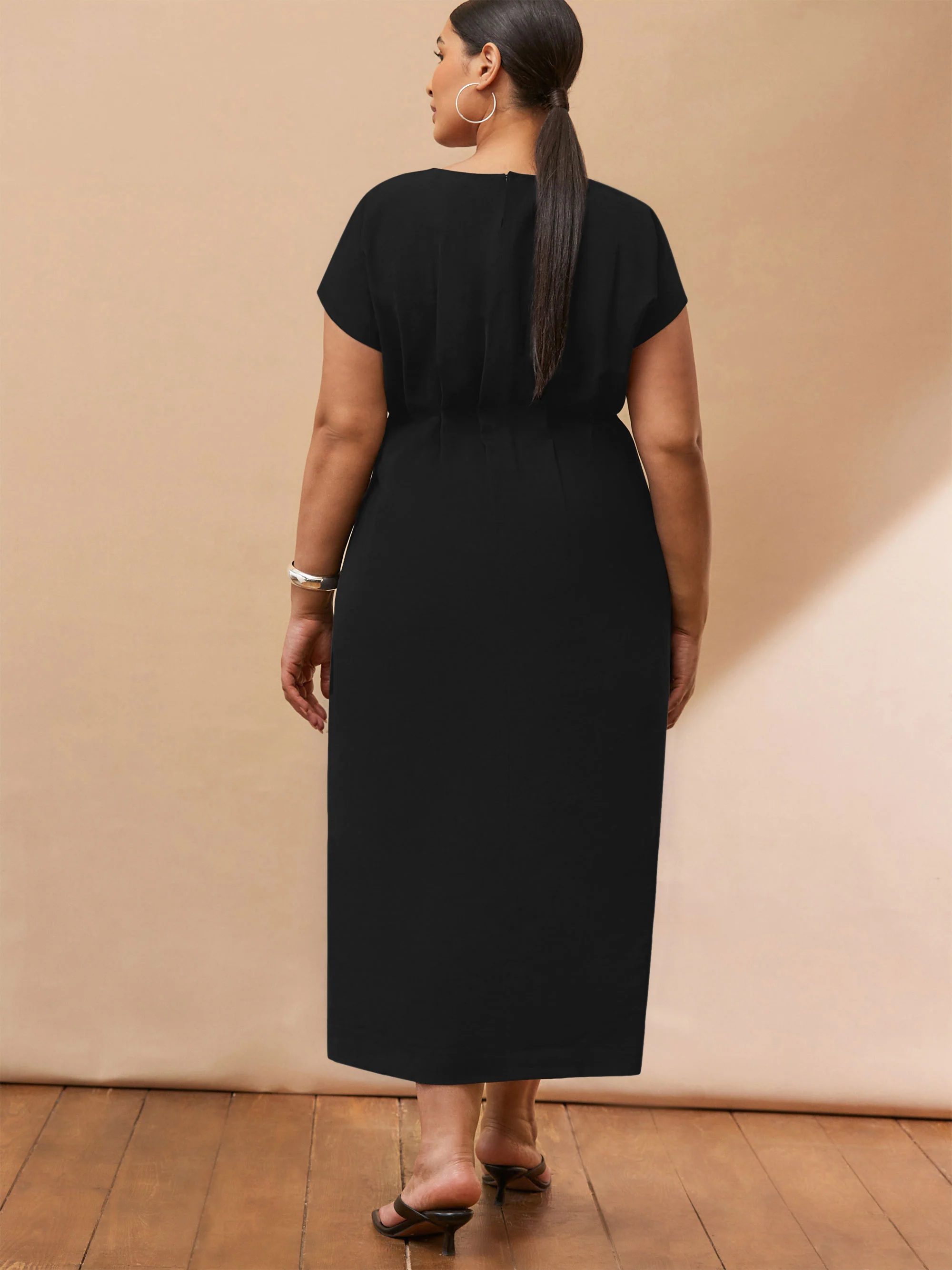 Black Short Sleeve Pleated Dress - Image 3