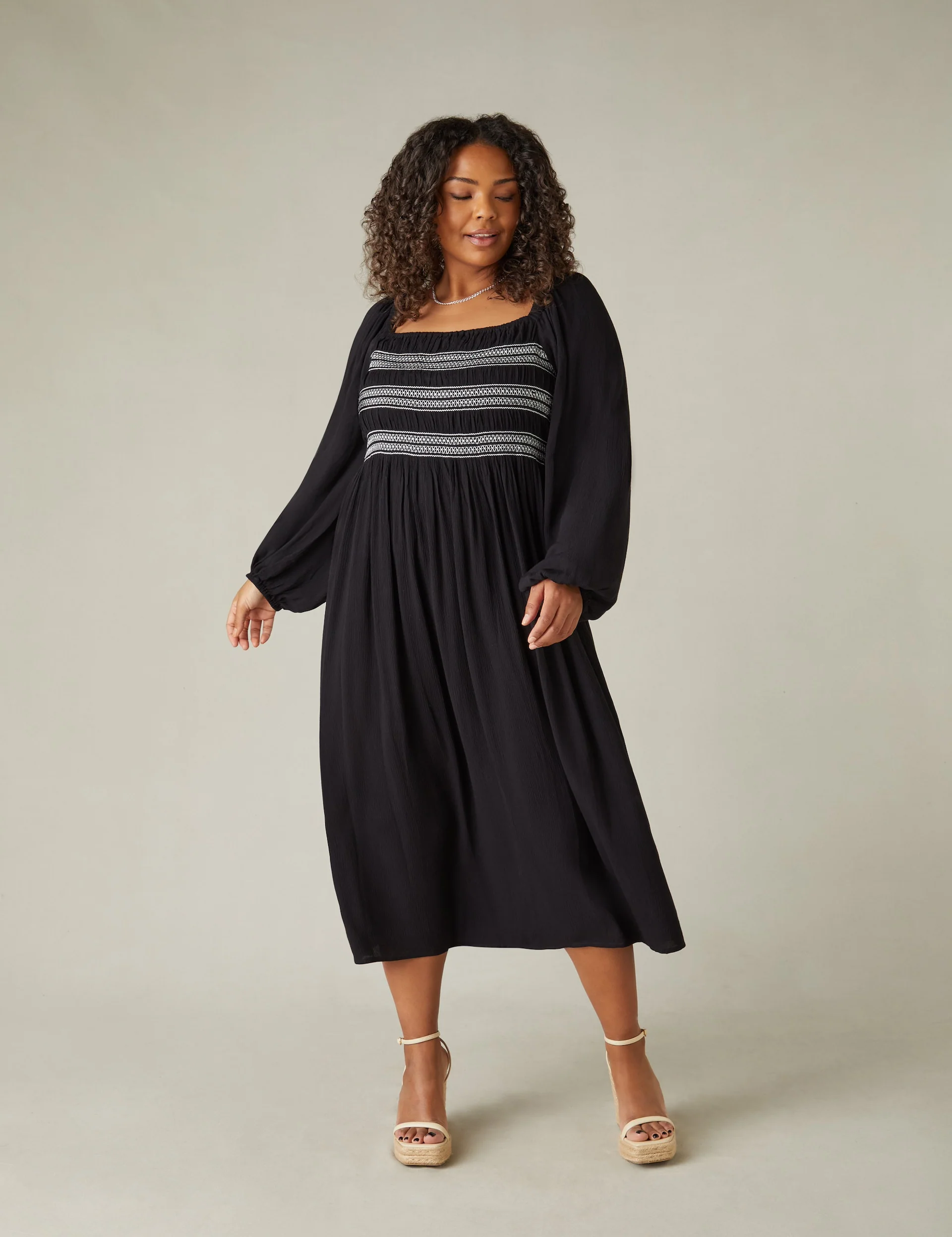 Black Smock Midaxi Dress - Image 3