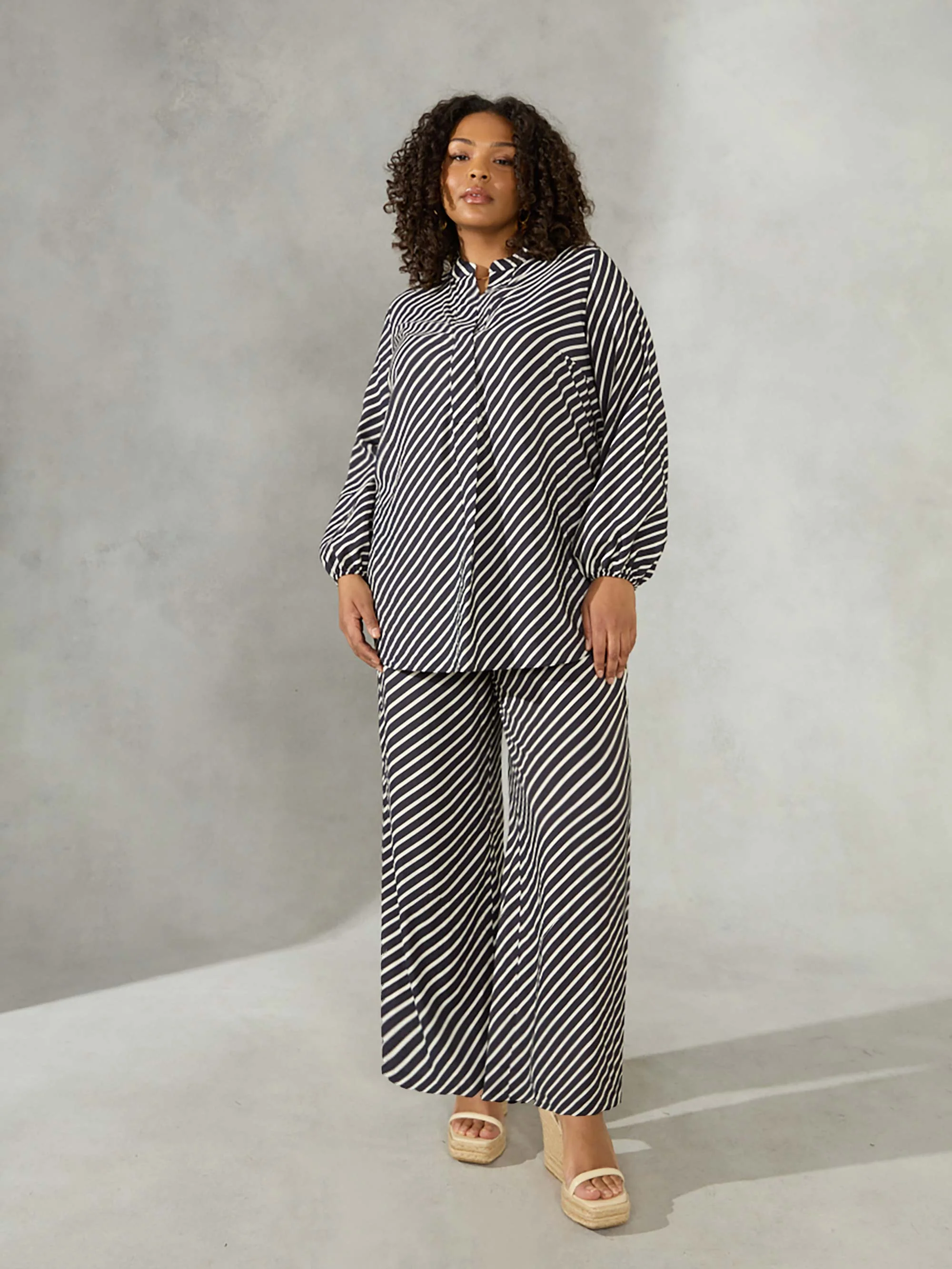 Black Stripe Curved Hem Shirt - Image 3